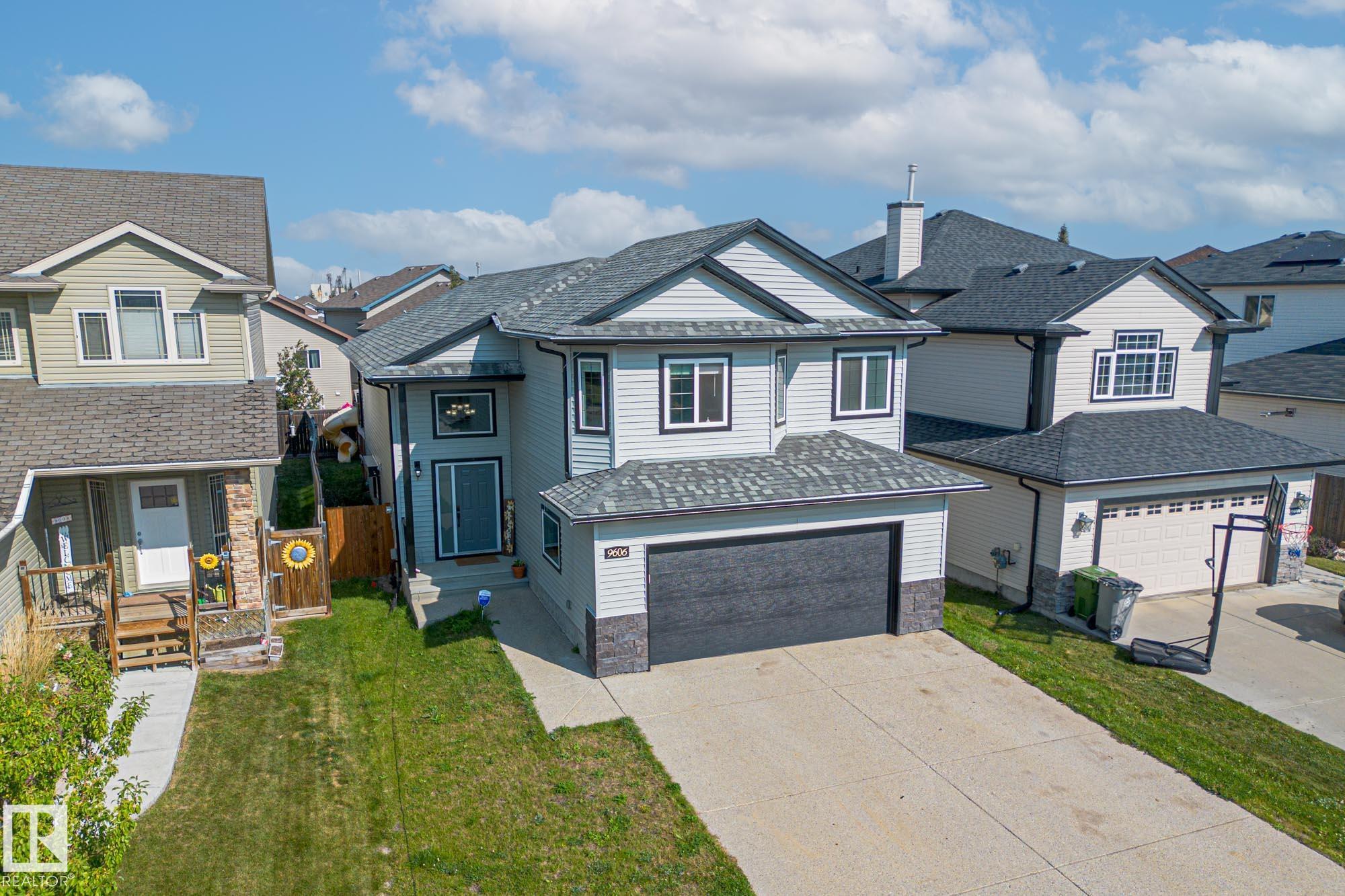 Photo 3 at 9606 83 Avenue, Morinville