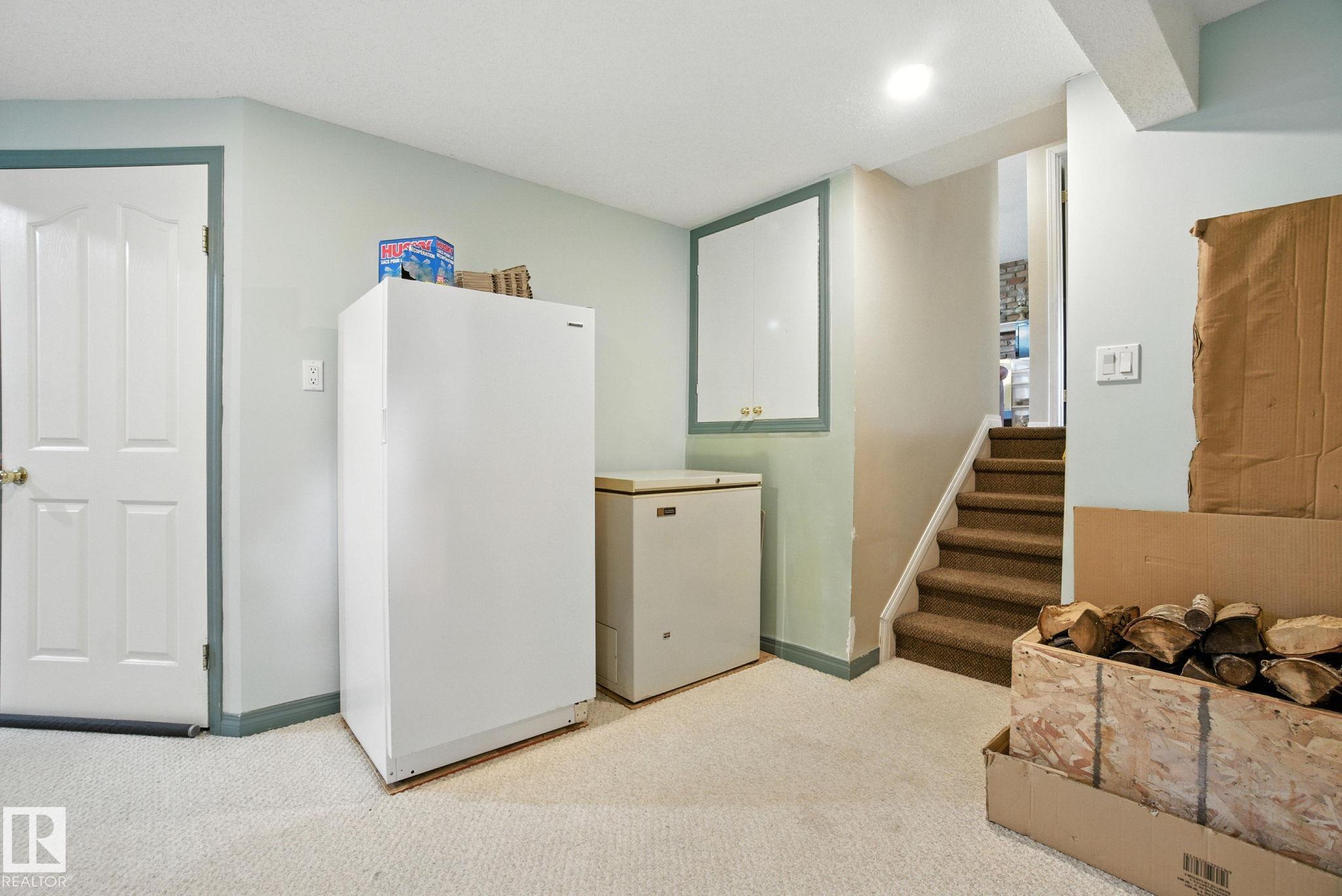 Photo 42 at 2 Laydon Drive, Lacombe Park, St. Albert