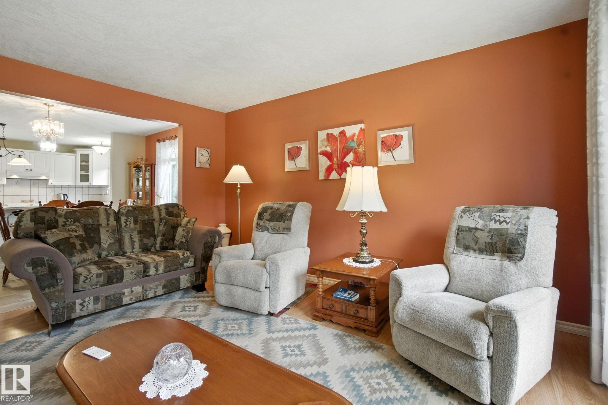 Photo 9 at 2 Laydon Drive, Lacombe Park, St. Albert