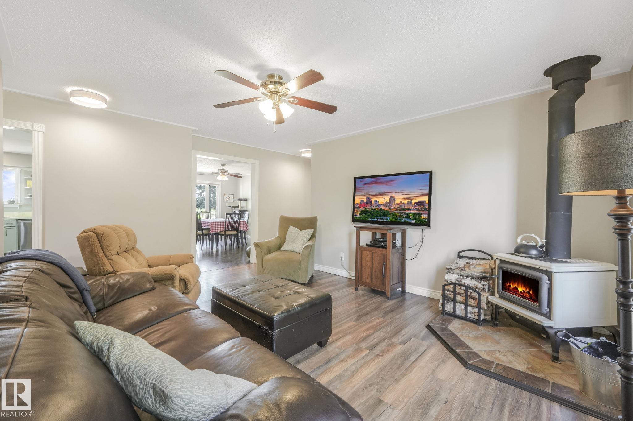 Photo 18 at 6 Gibbonslea Drive, Gibbonslea, Rural Sturgeon County