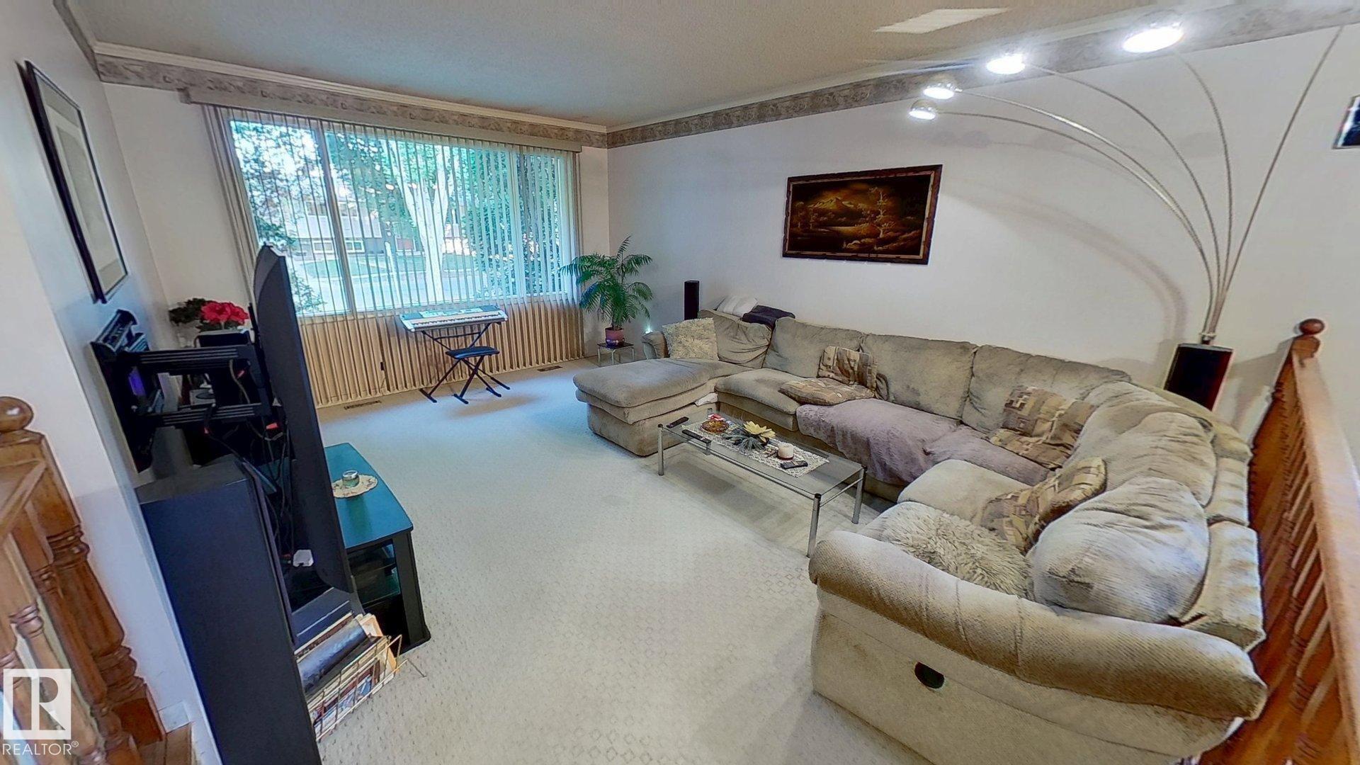 Photo 4 at 77 Forest Drive, Forest Lawn, St. Albert