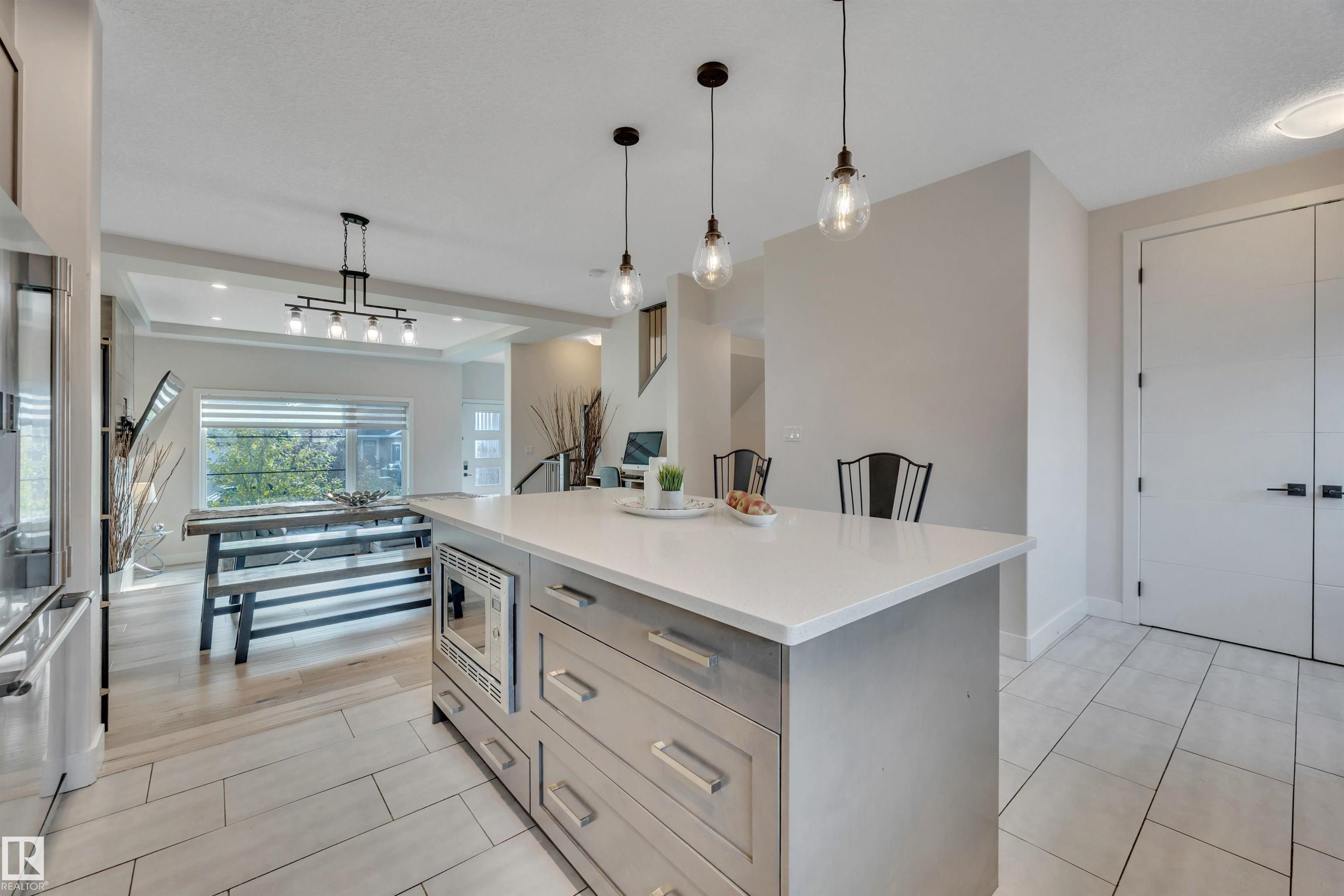 Photo 18 at 804 Berg Loop, Black Stone, Leduc