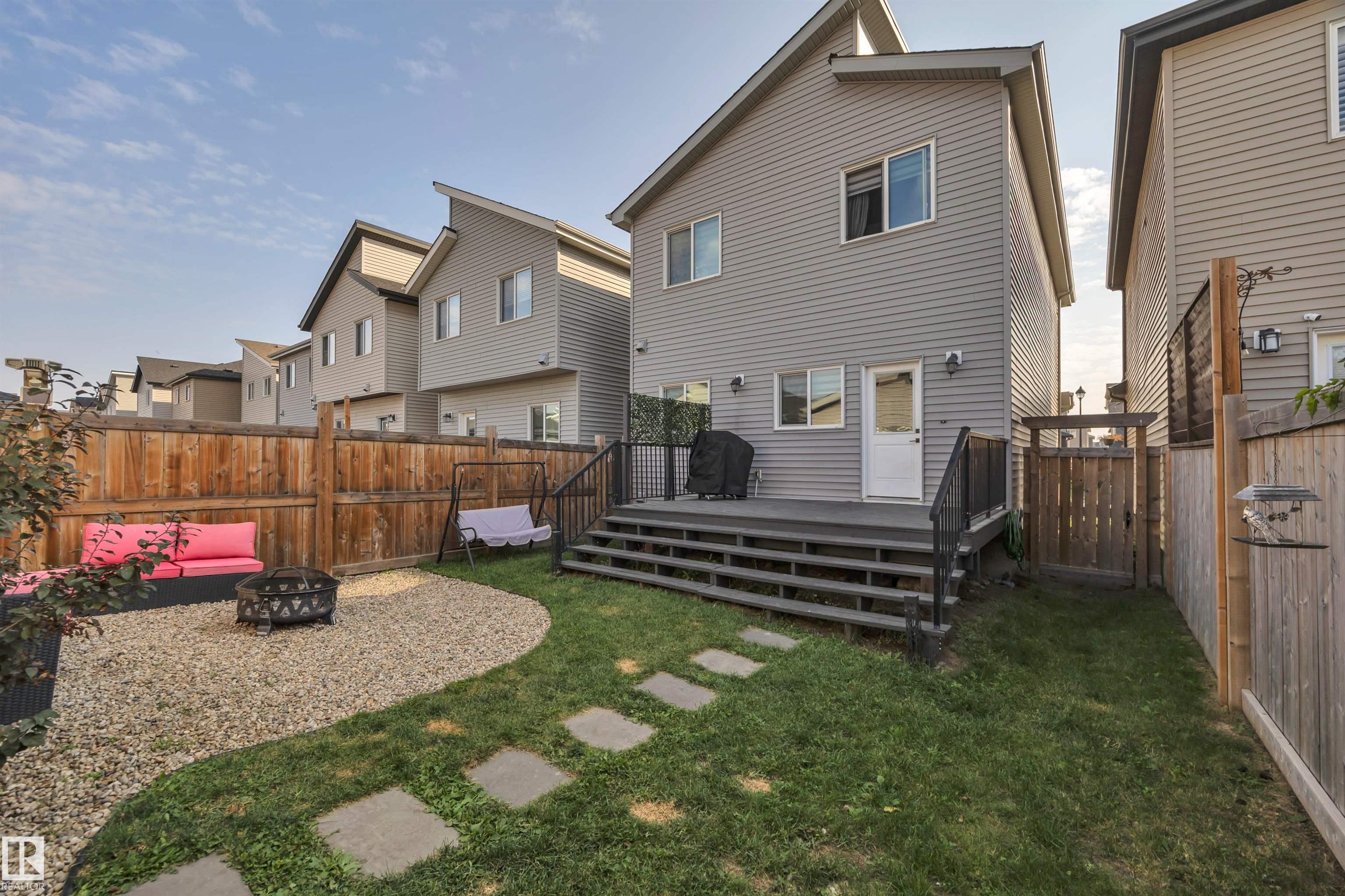 Photo 3 at 804 Berg Loop, Black Stone, Leduc