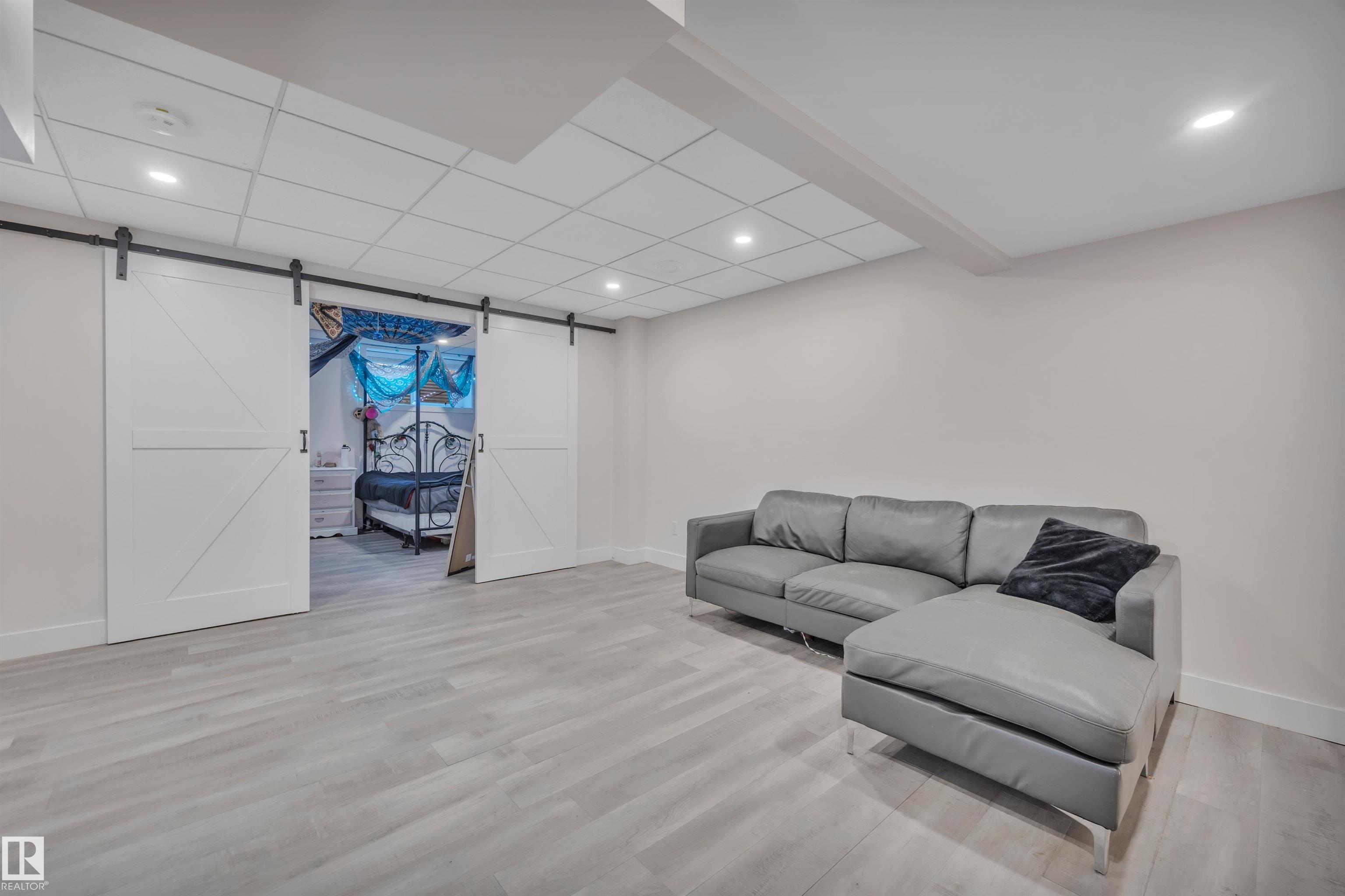 Photo 41 at 804 Berg Loop, Black Stone, Leduc