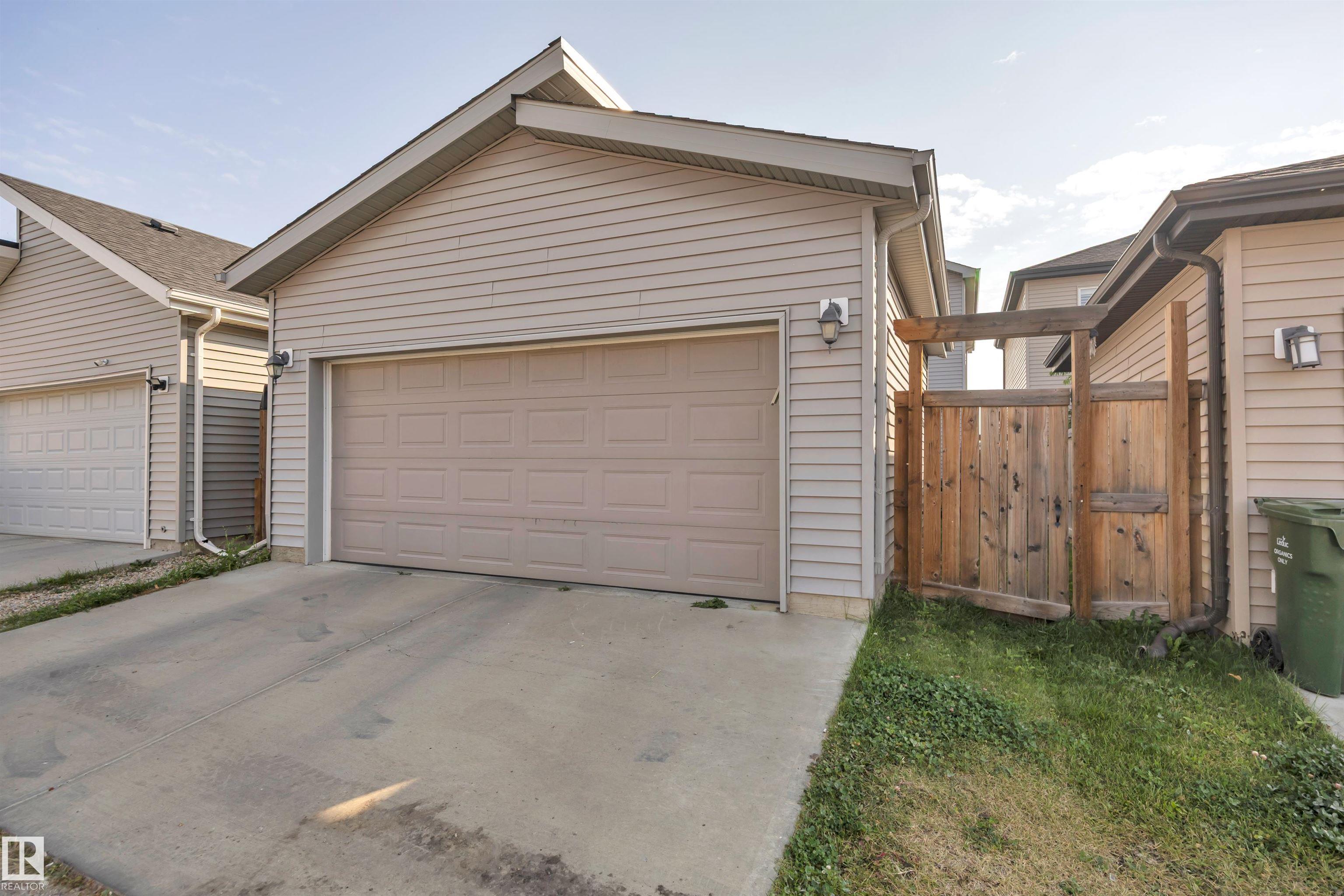 Photo 52 at 804 Berg Loop, Black Stone, Leduc