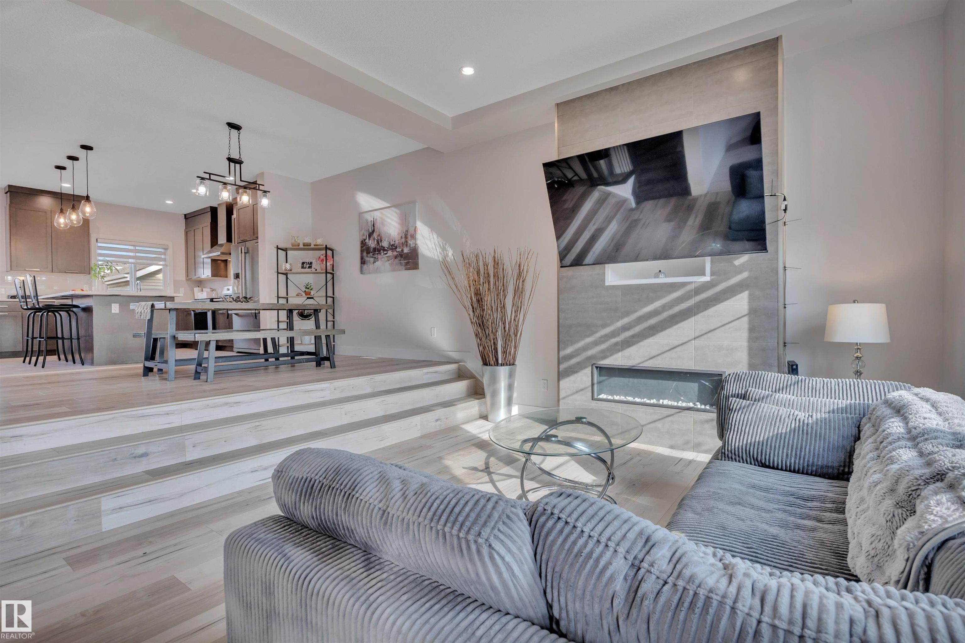 Photo 8 at 804 Berg Loop, Black Stone, Leduc