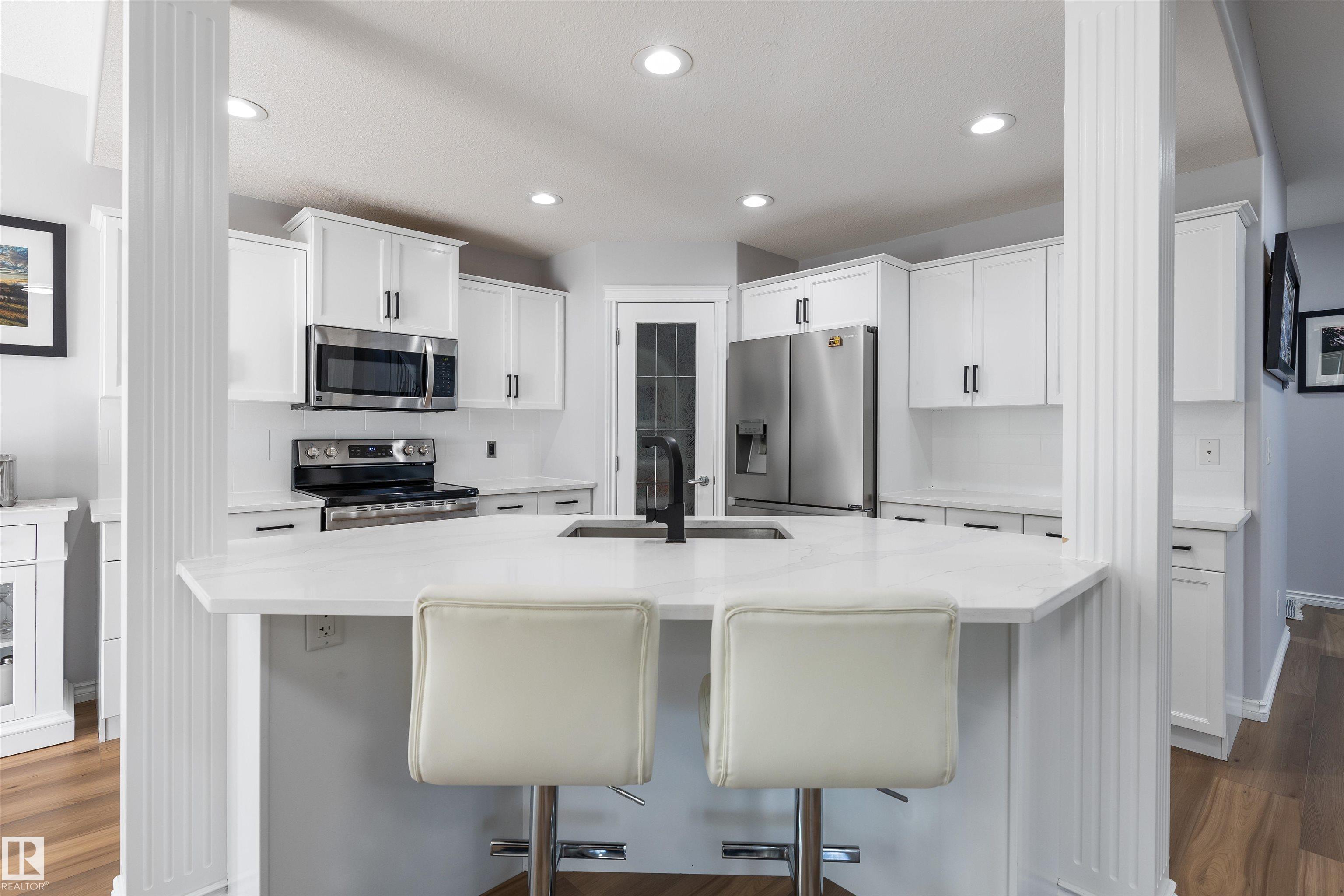 Photo 10 at 43 Avonlea Court, Aspen Glen, Spruce Grove