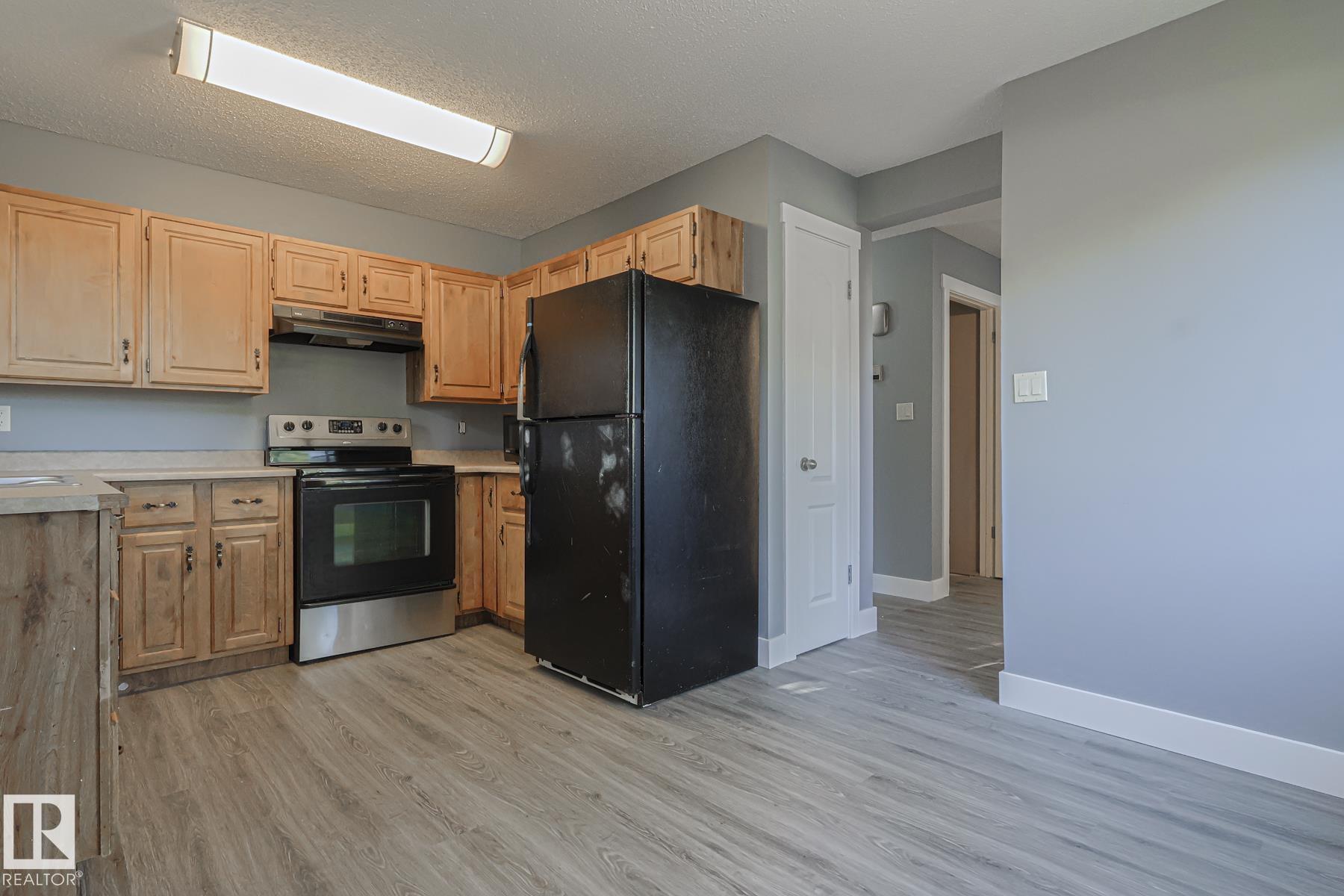 Photo 12 at 112 Wellington Crescent, Woodhaven, Spruce Grove