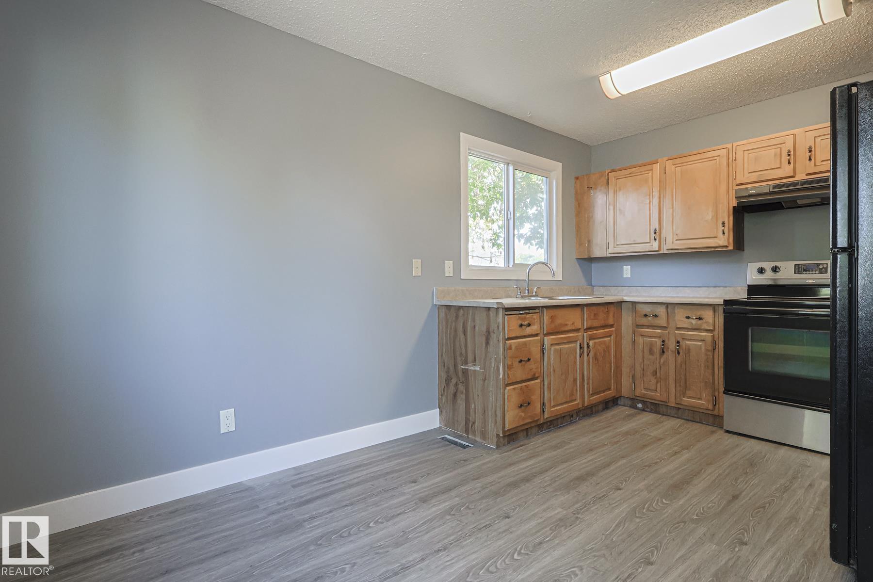 Photo 13 at 112 Wellington Crescent, Woodhaven, Spruce Grove