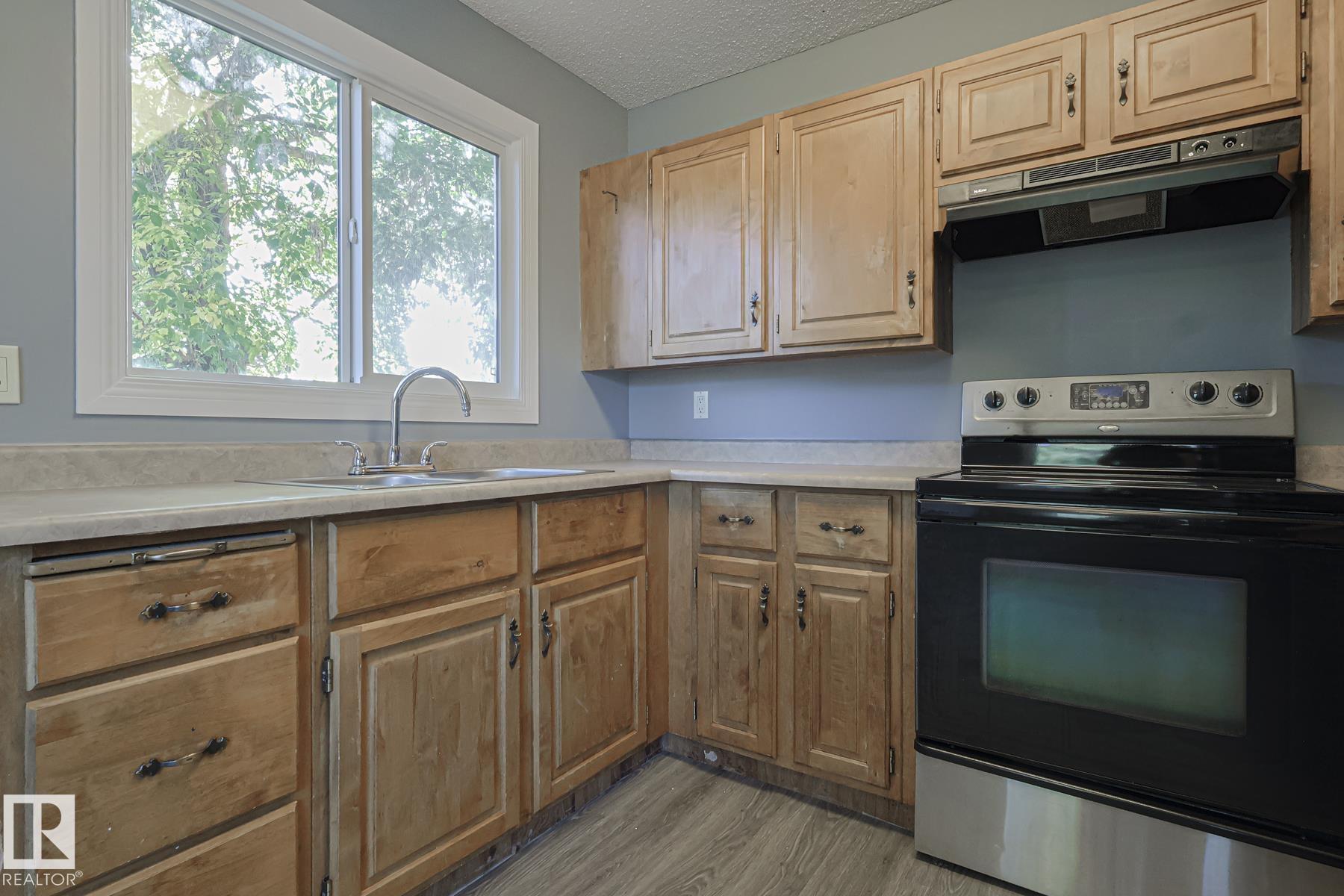 Photo 14 at 112 Wellington Crescent, Woodhaven, Spruce Grove