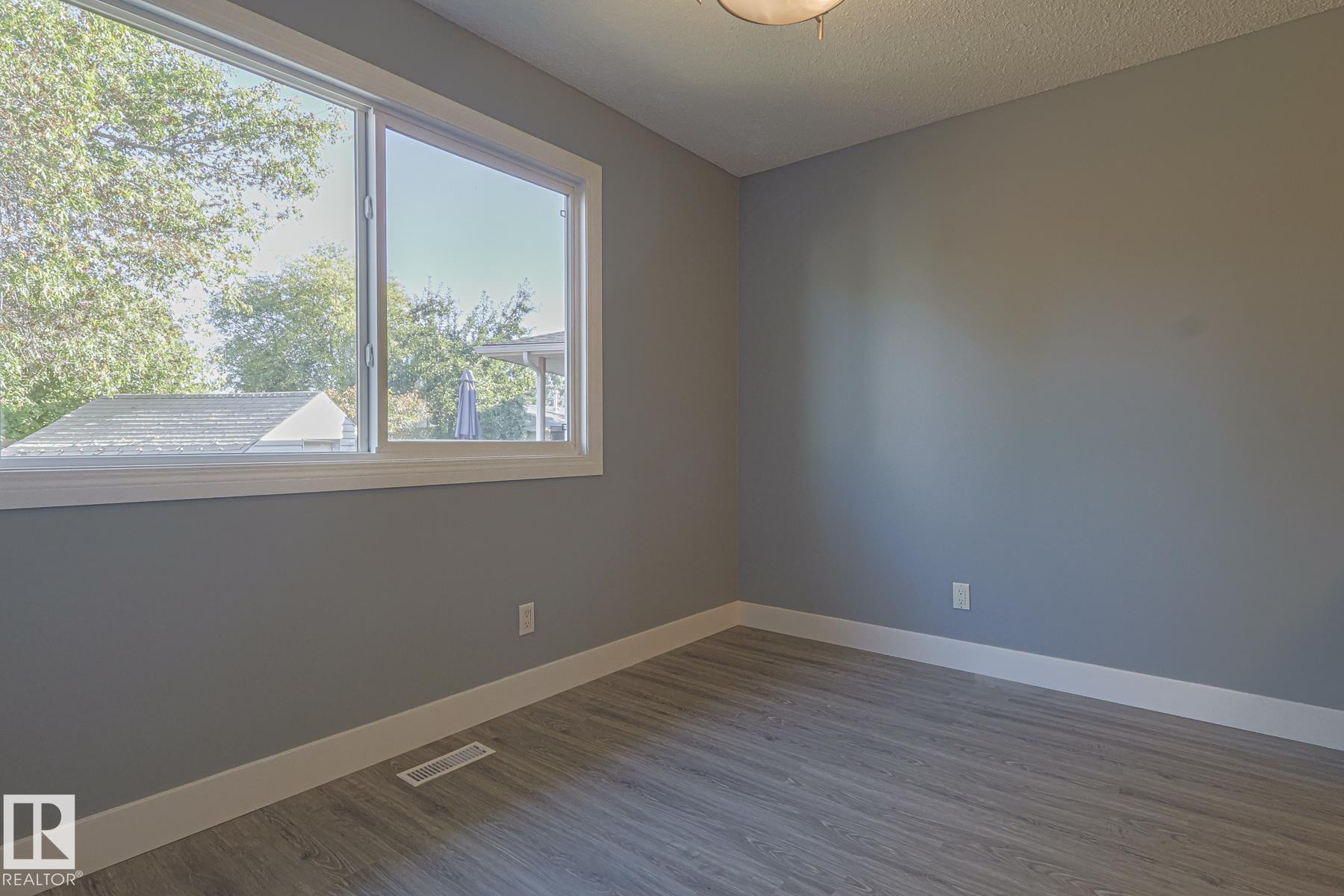 Photo 17 at 112 Wellington Crescent, Woodhaven, Spruce Grove