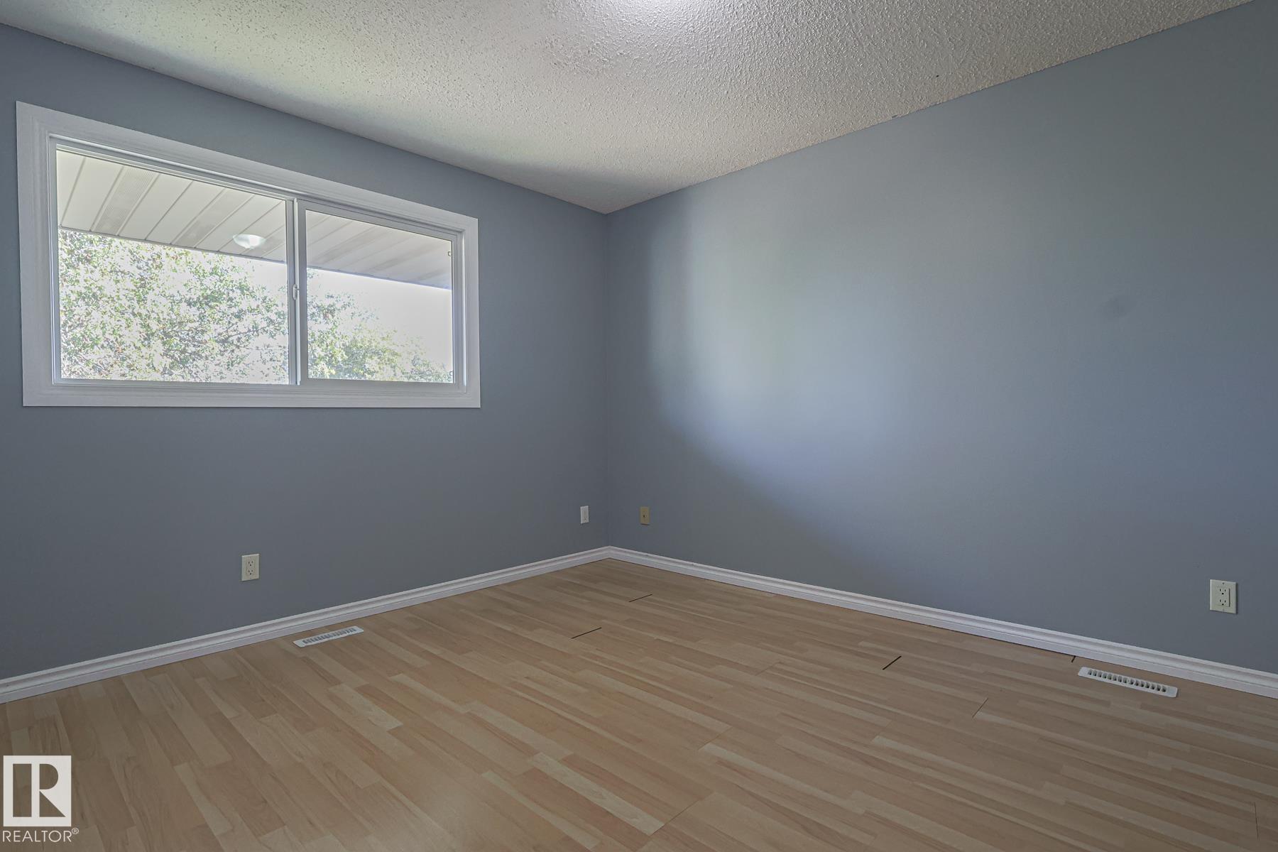 Photo 21 at 112 Wellington Crescent, Woodhaven, Spruce Grove