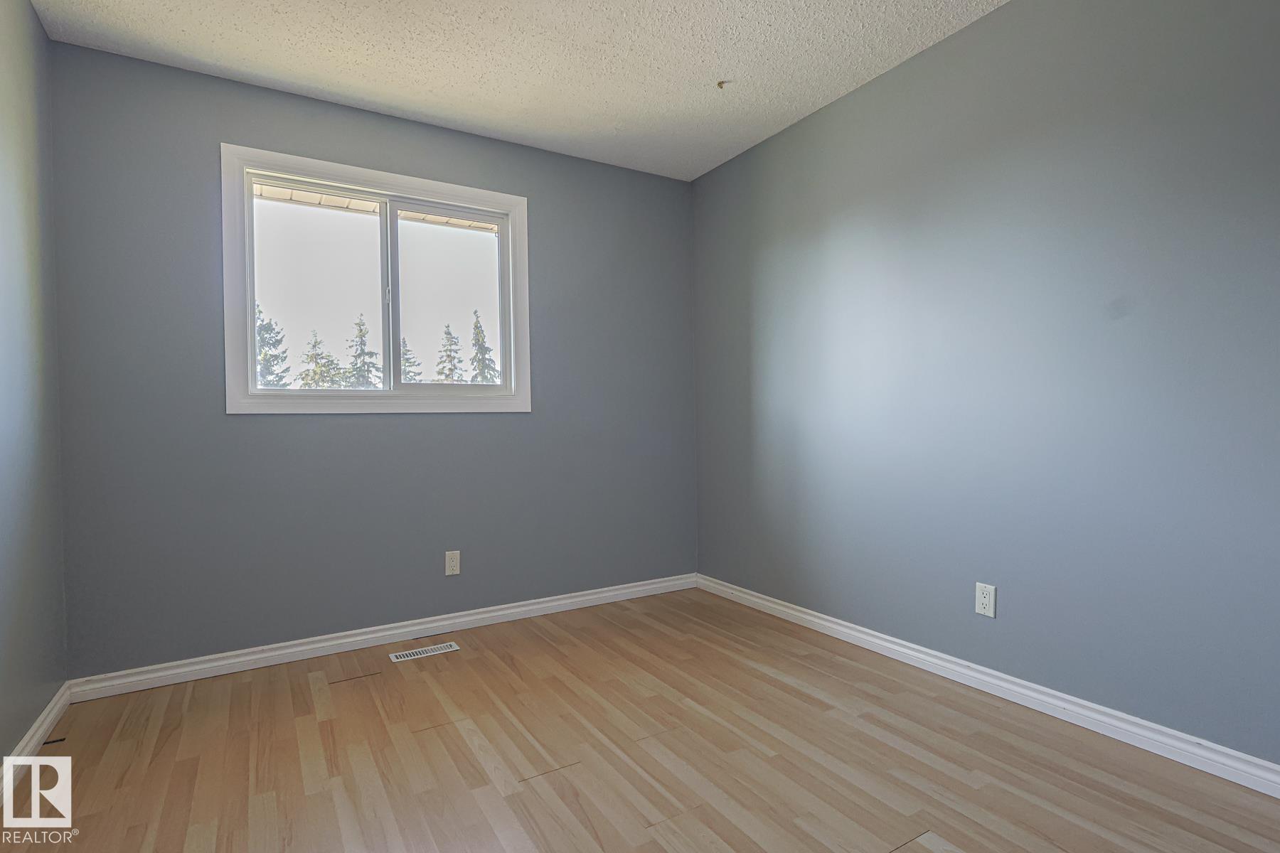 Photo 27 at 112 Wellington Crescent, Woodhaven, Spruce Grove