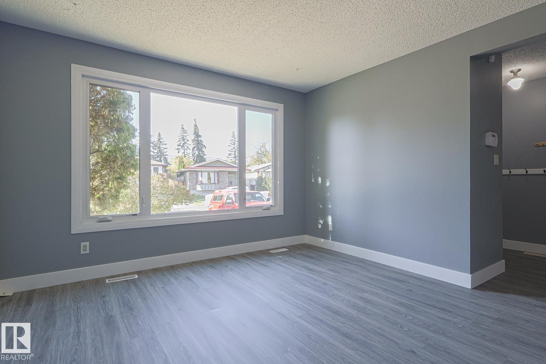 Photo 4 at 112 Wellington Crescent, Woodhaven, Spruce Grove