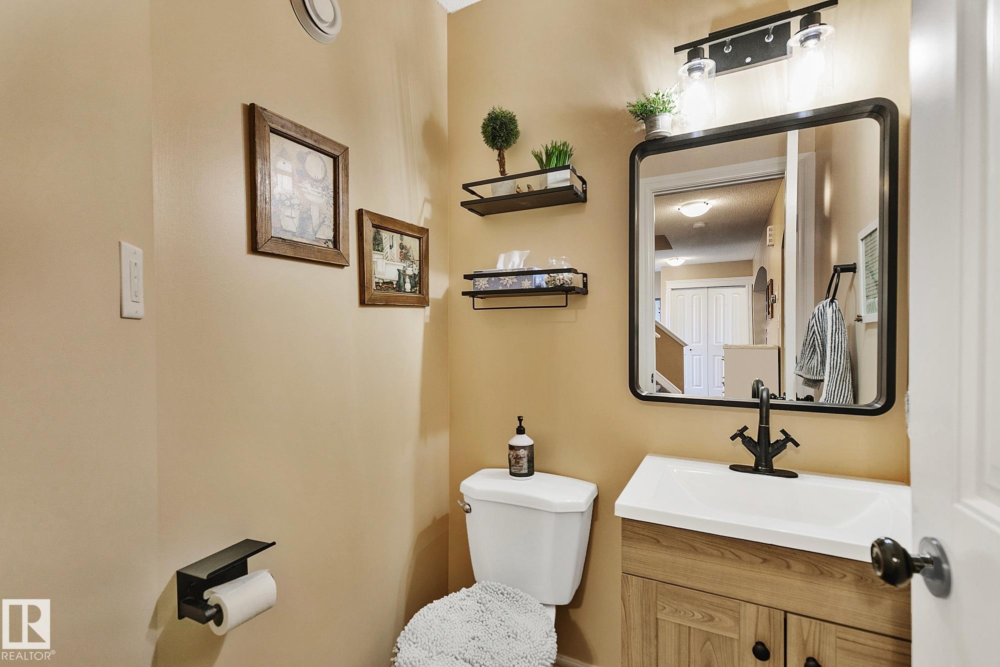 Photo 16 at 15 Harwood Court, Heatherglen, Spruce Grove