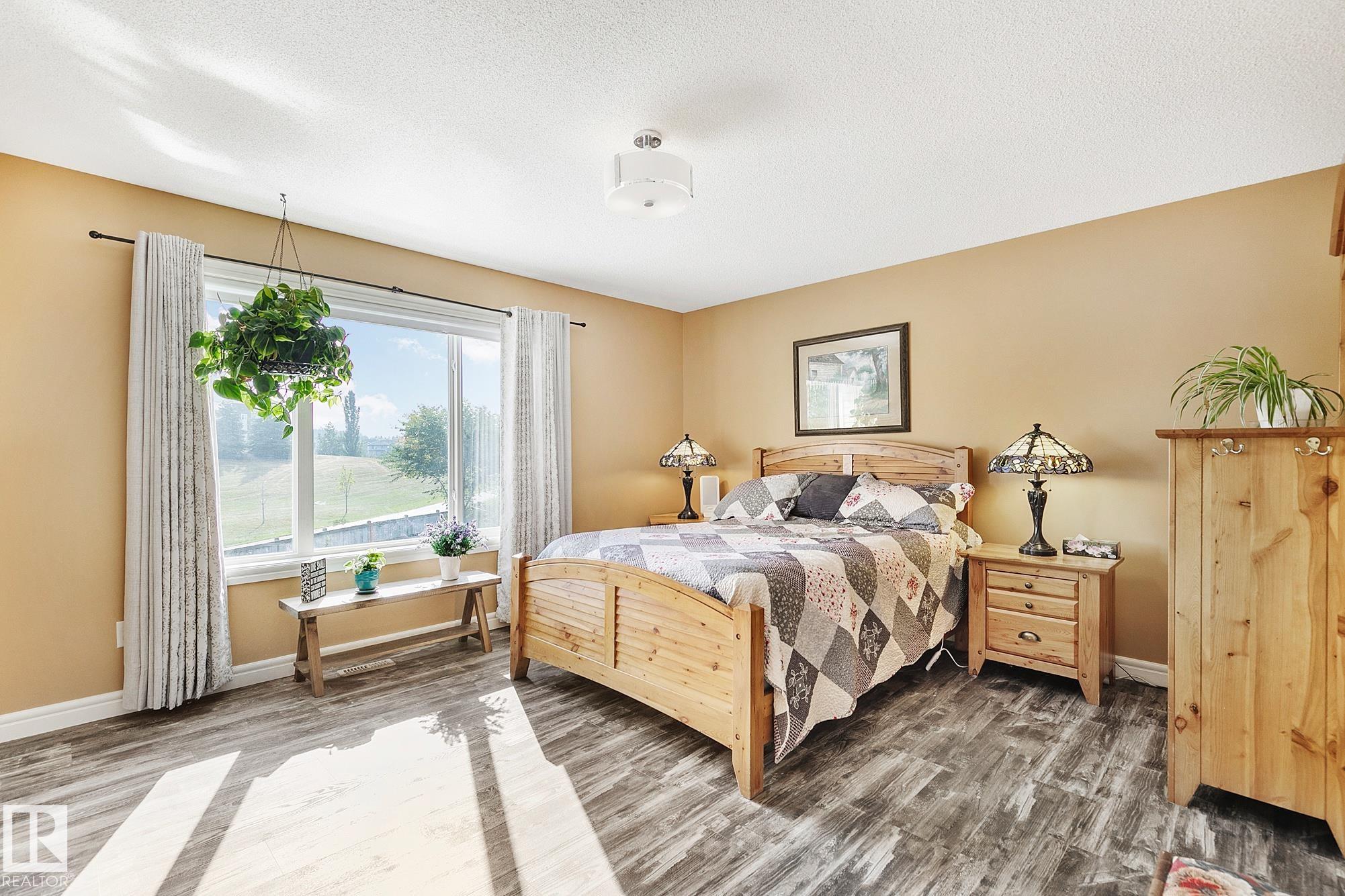 Photo 25 at 15 Harwood Court, Heatherglen, Spruce Grove