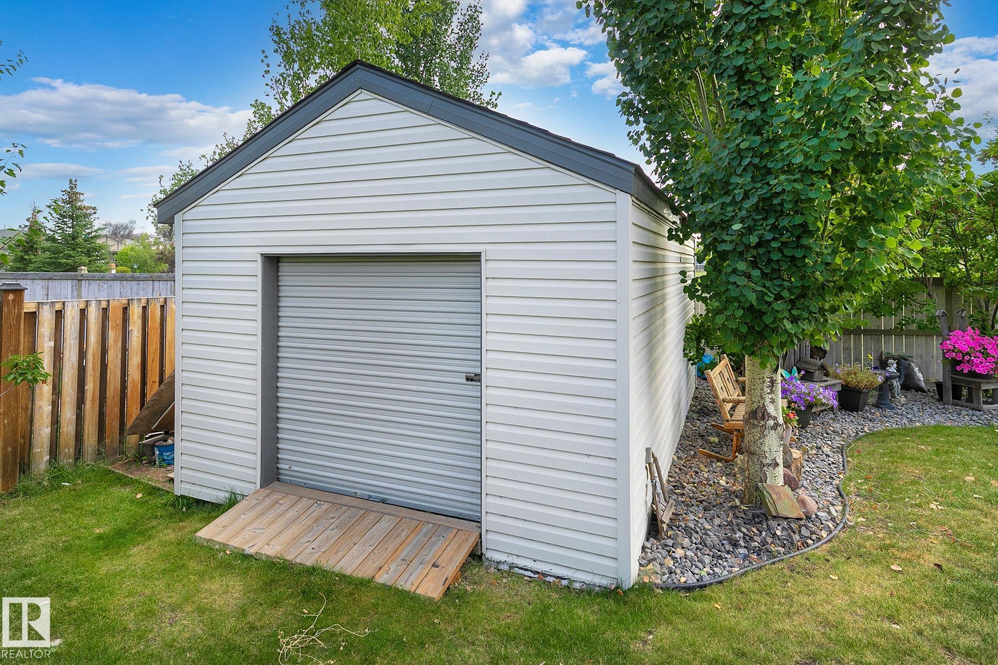 Photo 46 at 15 Harwood Court, Heatherglen, Spruce Grove