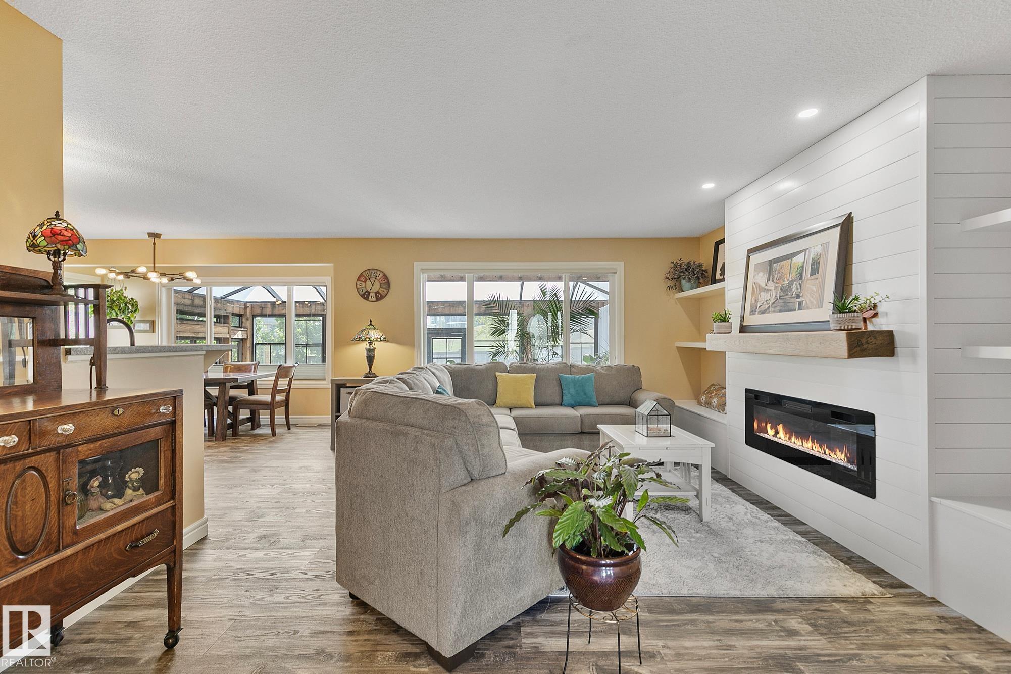 Photo 6 at 15 Harwood Court, Heatherglen, Spruce Grove