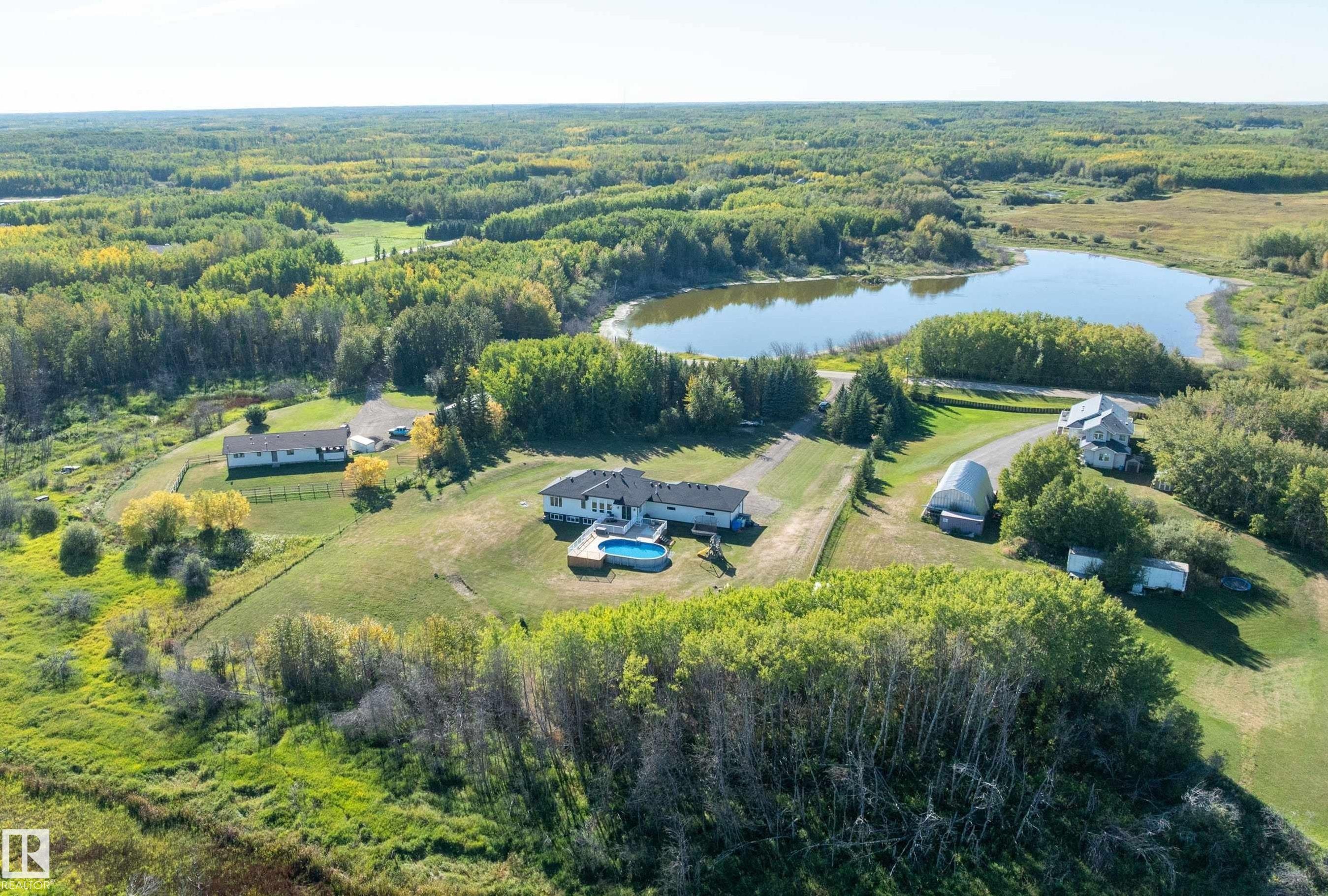 181 20212 Township Road 510, Lakewood Acres, Rural Strathcona County