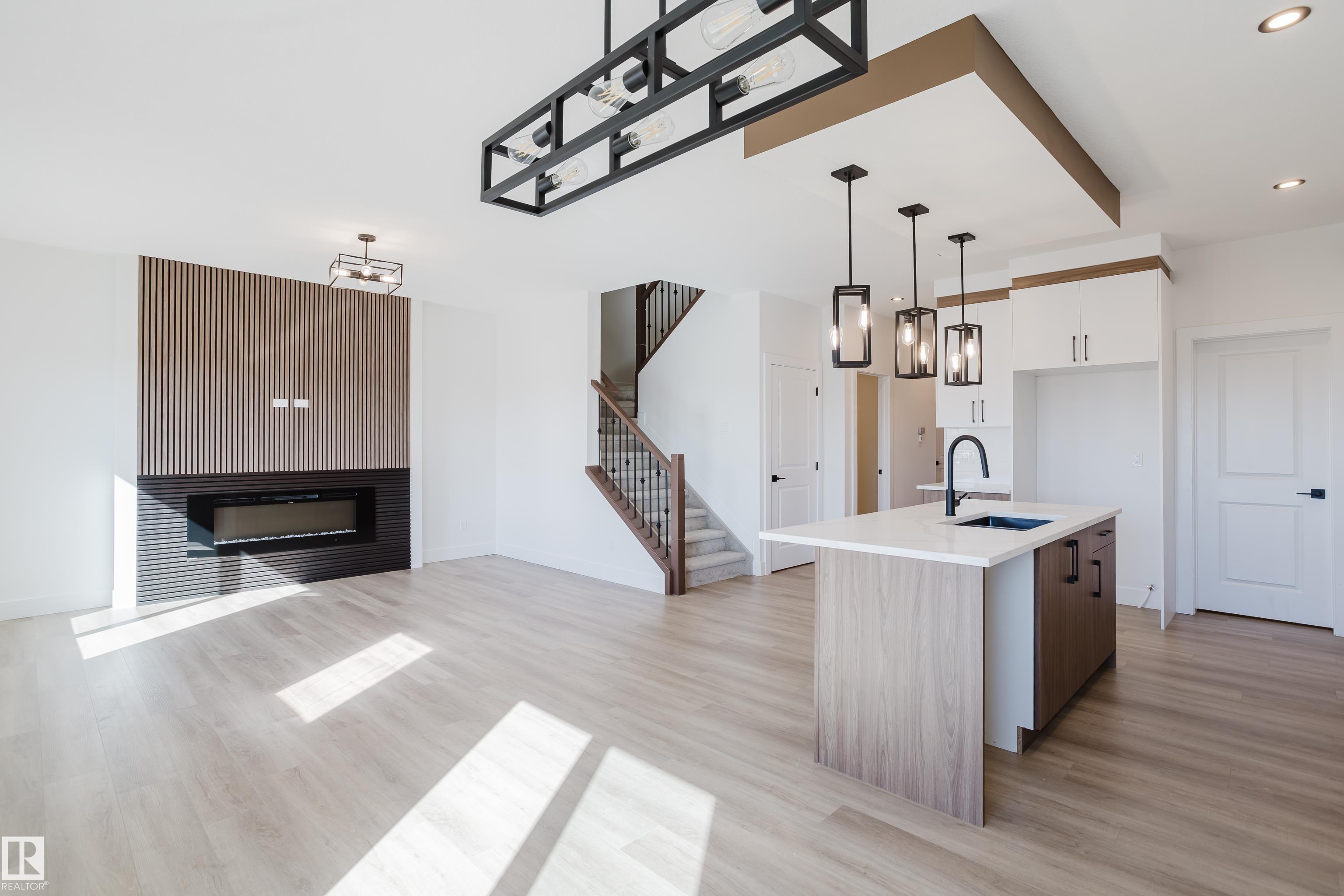 Photo 15 at 373 Bluff Cove, Black Stone, Leduc