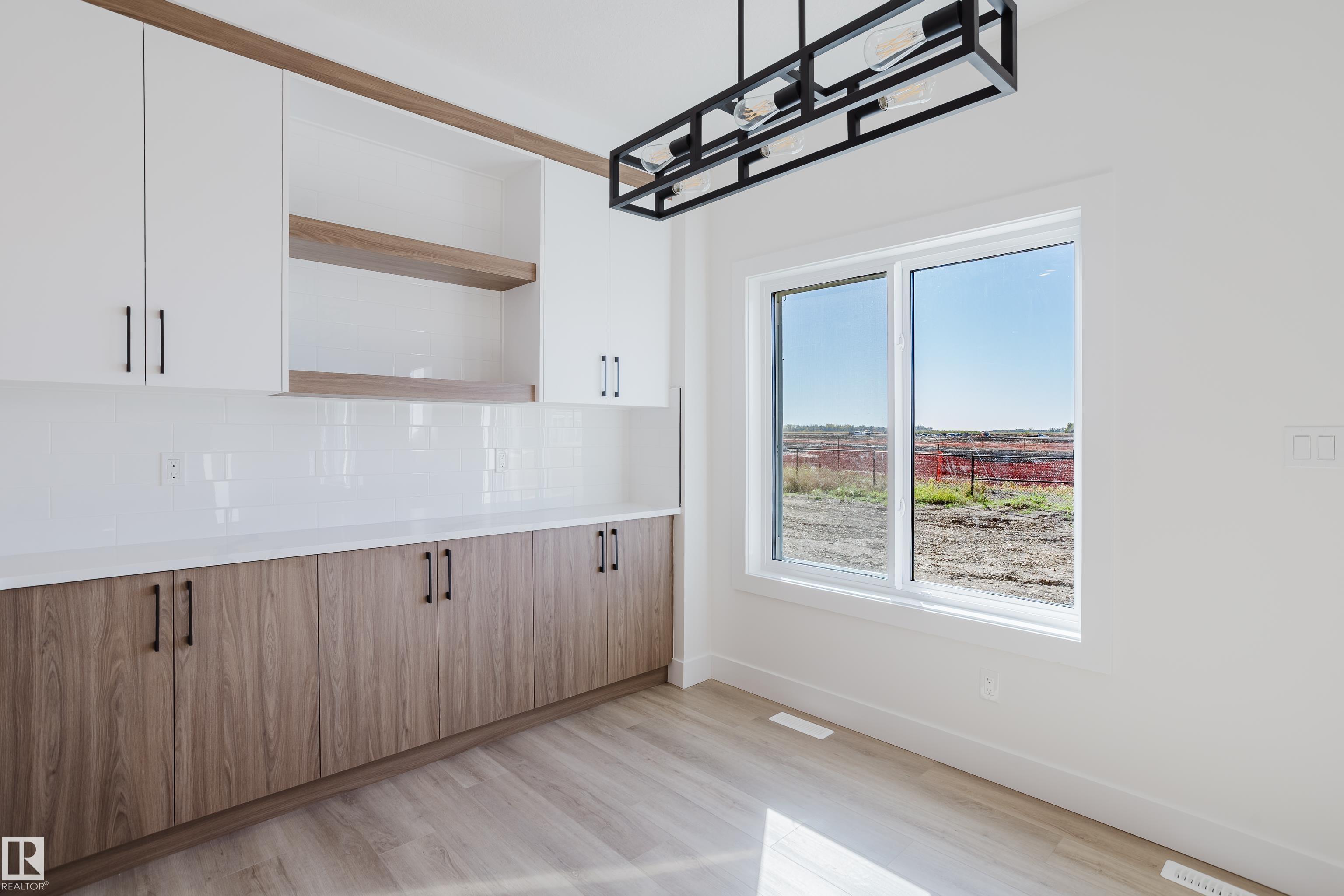 Photo 16 at 373 Bluff Cove, Black Stone, Leduc