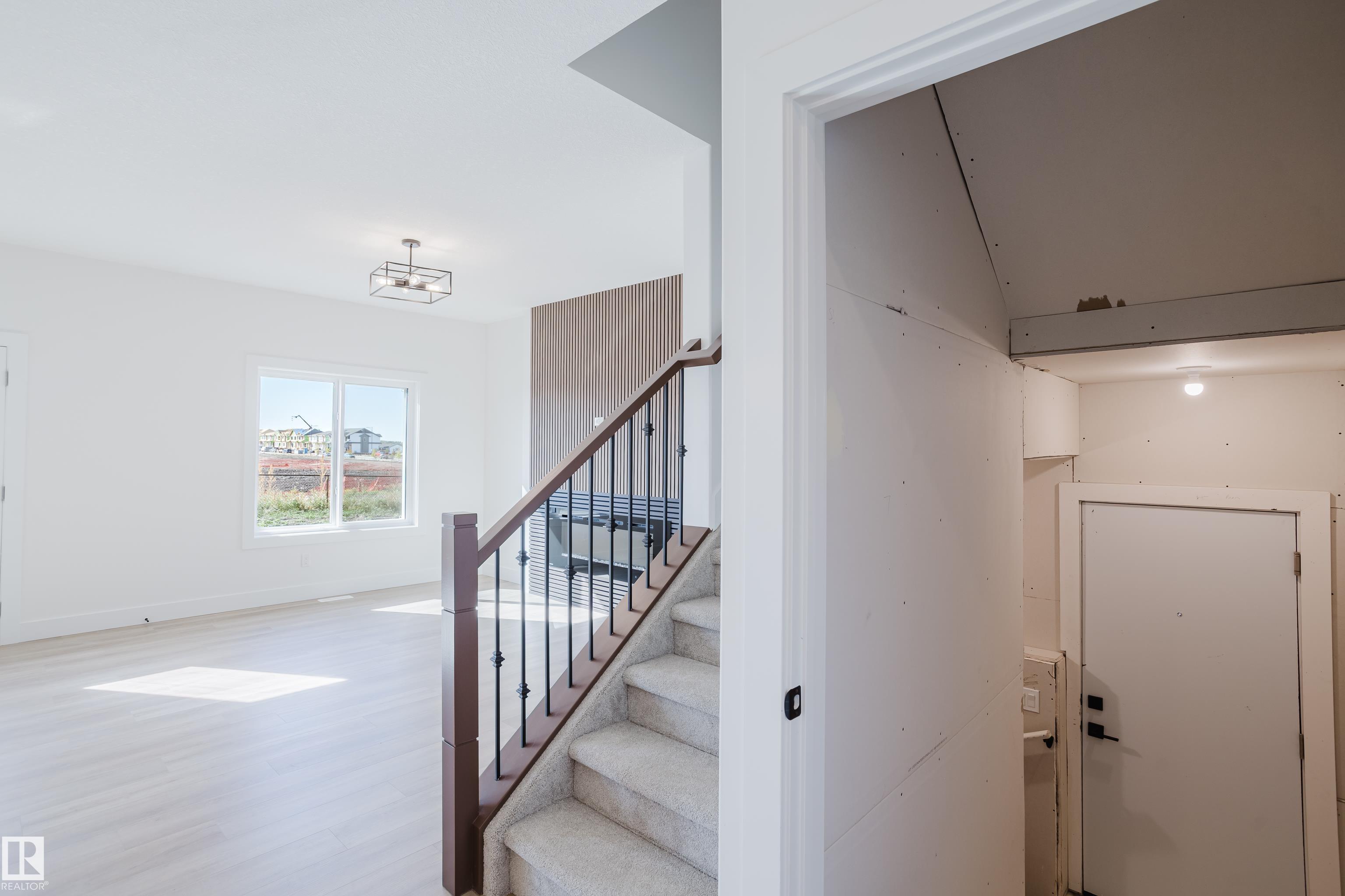 Photo 24 at 373 Bluff Cove, Black Stone, Leduc