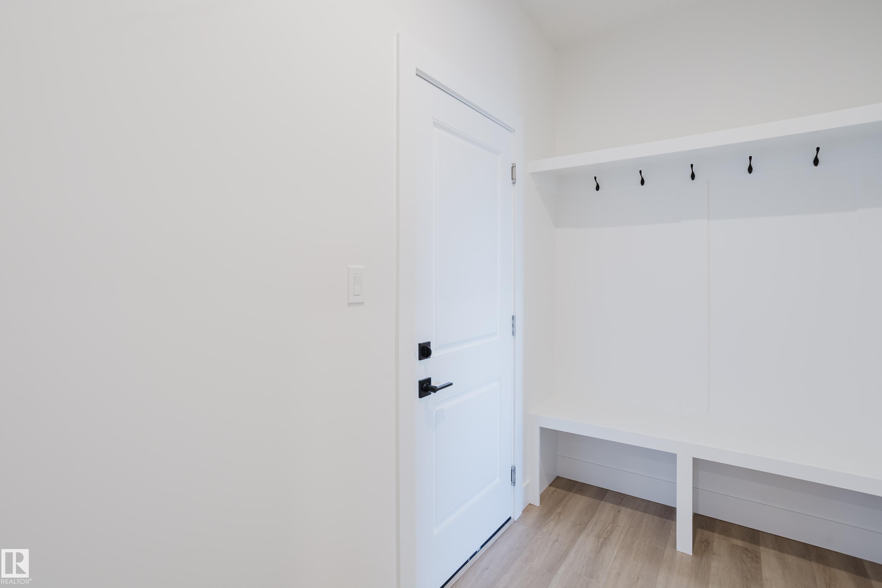 Photo 7 at 373 Bluff Cove, Black Stone, Leduc