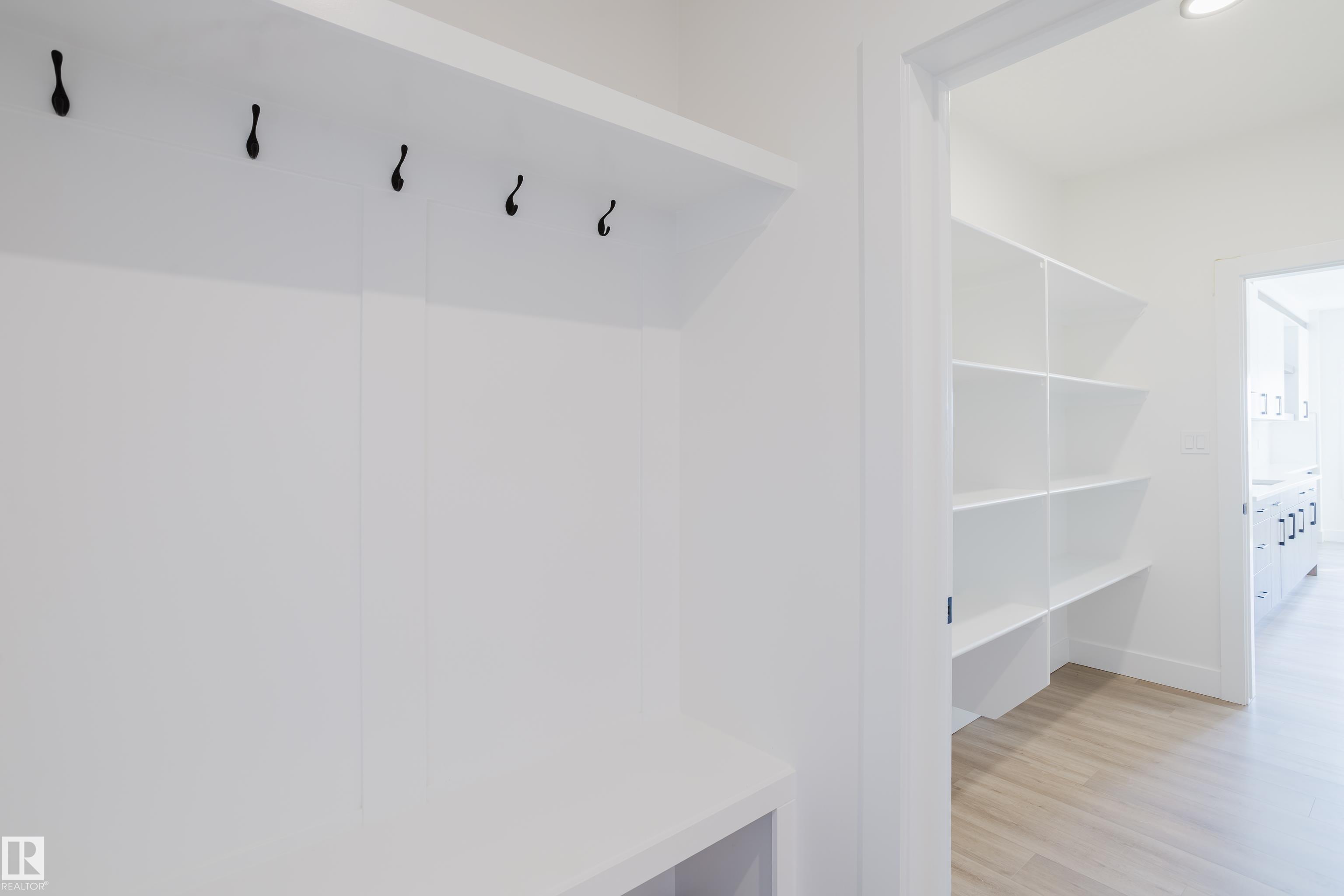 Photo 8 at 373 Bluff Cove, Black Stone, Leduc