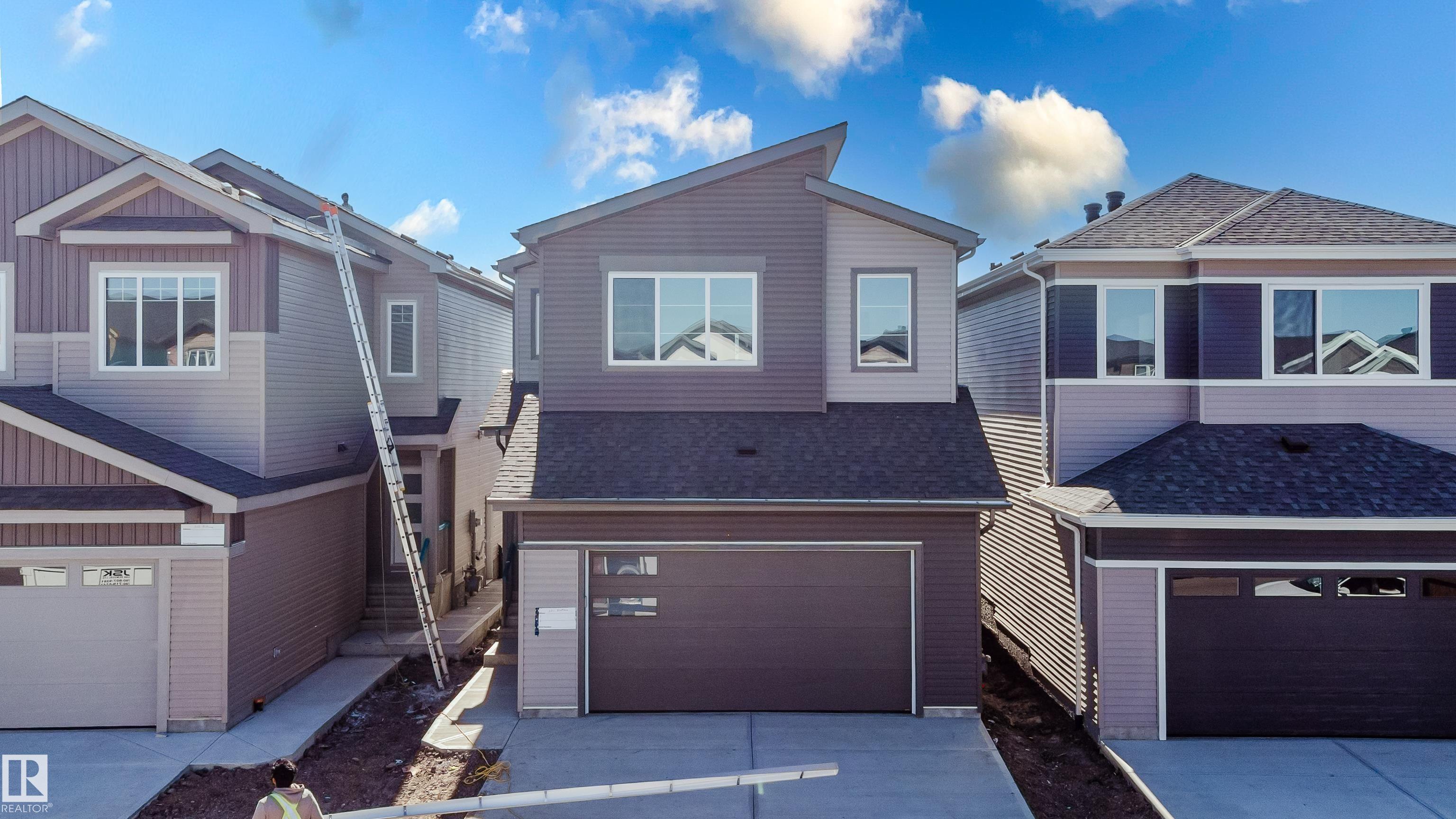 Photo 2 at 371 Bluff Cove, Black Stone, Leduc