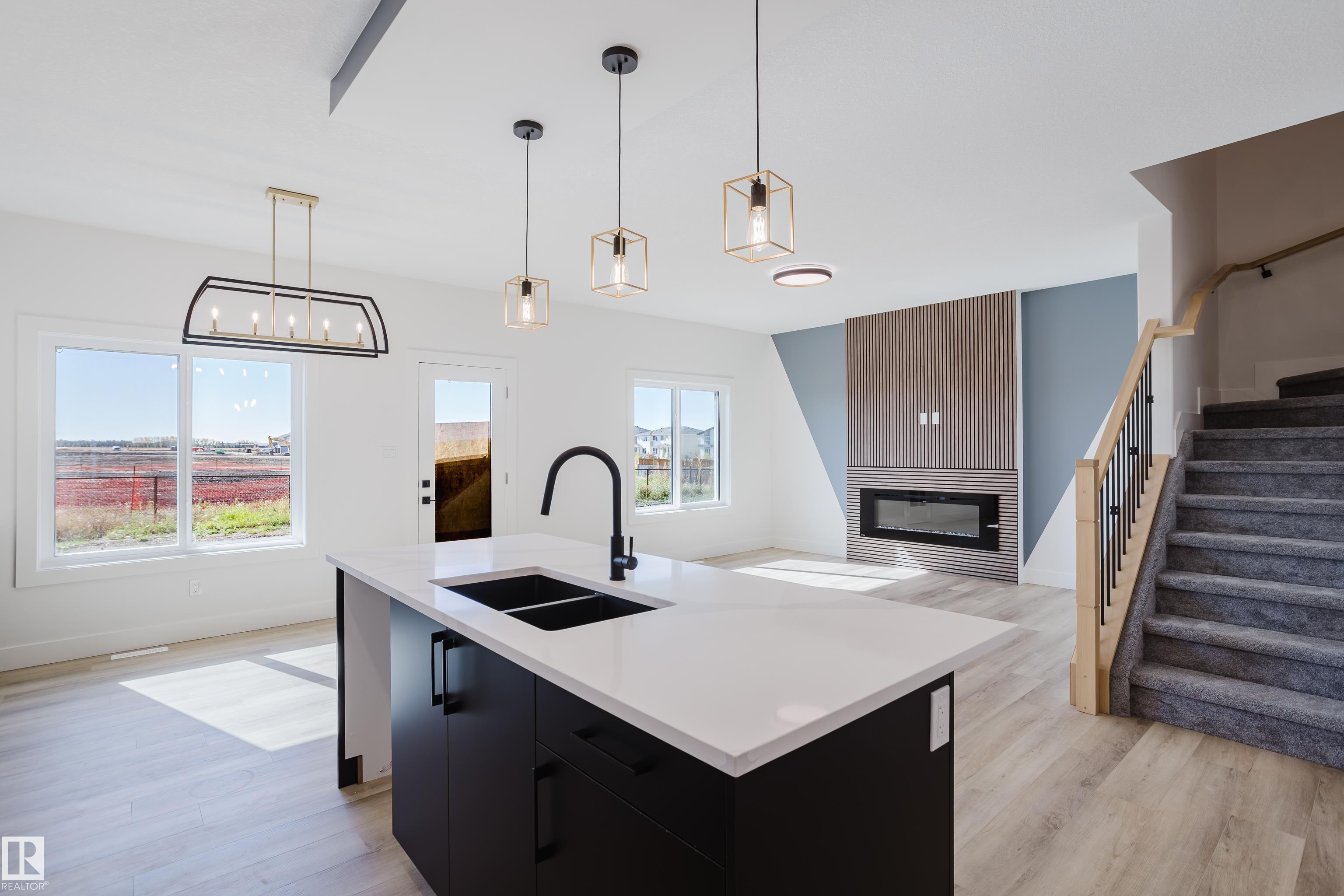 Photo 15 at 371 Bluff Cove, Black Stone, Leduc
