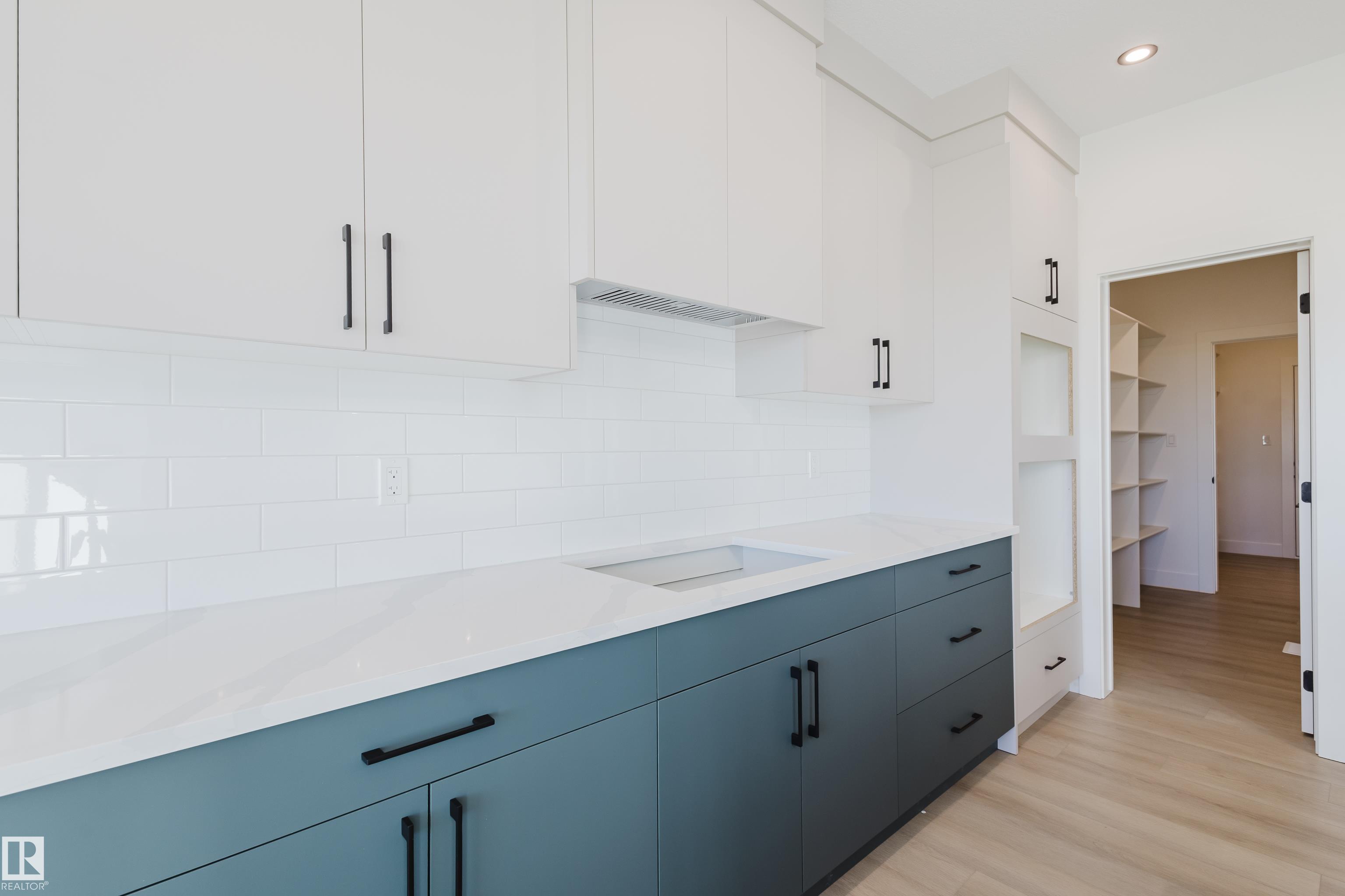 Photo 15 at 329 Bluff Cove, Black Stone, Leduc