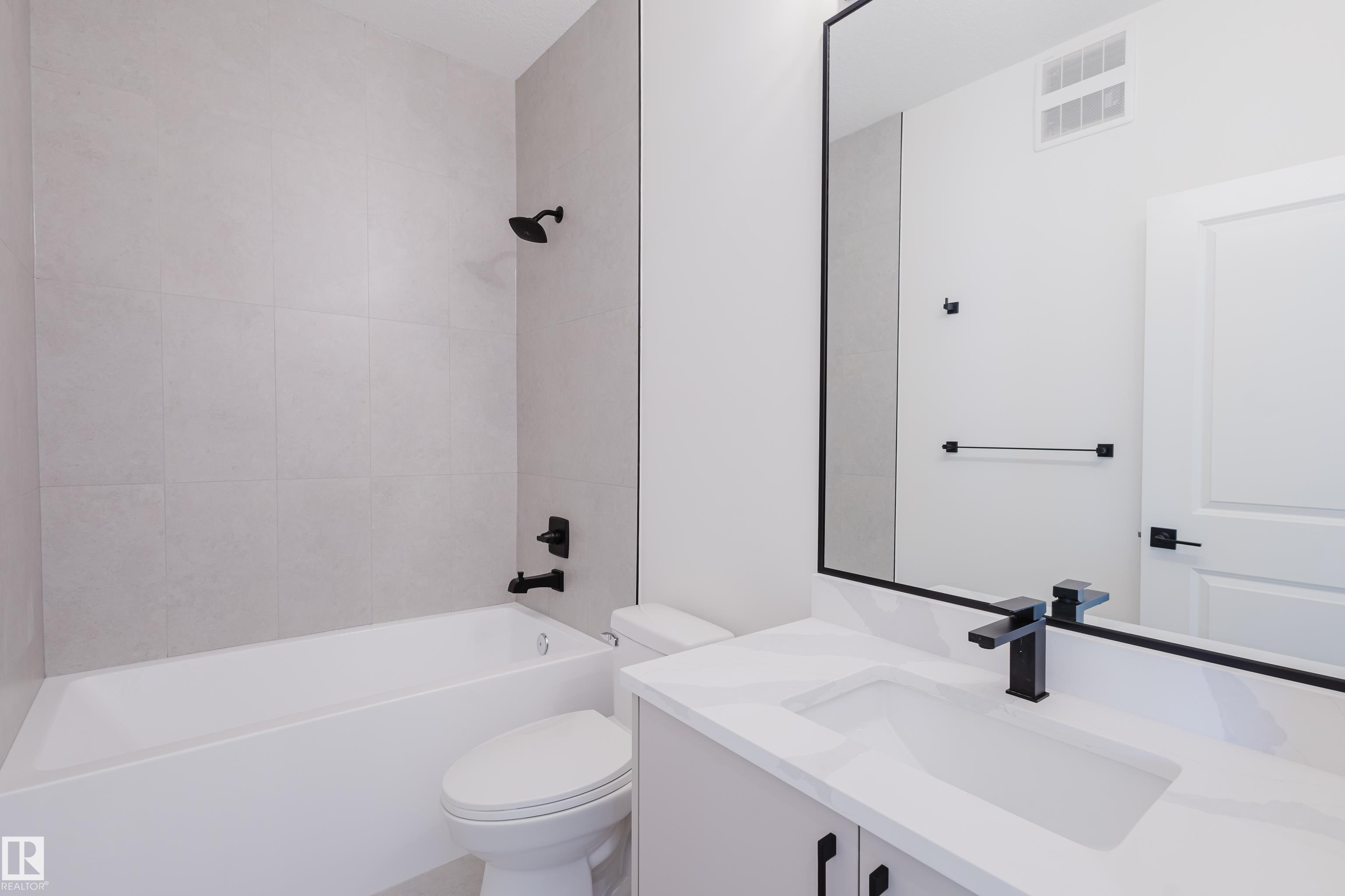 Photo 35 at 329 Bluff Cove, Black Stone, Leduc