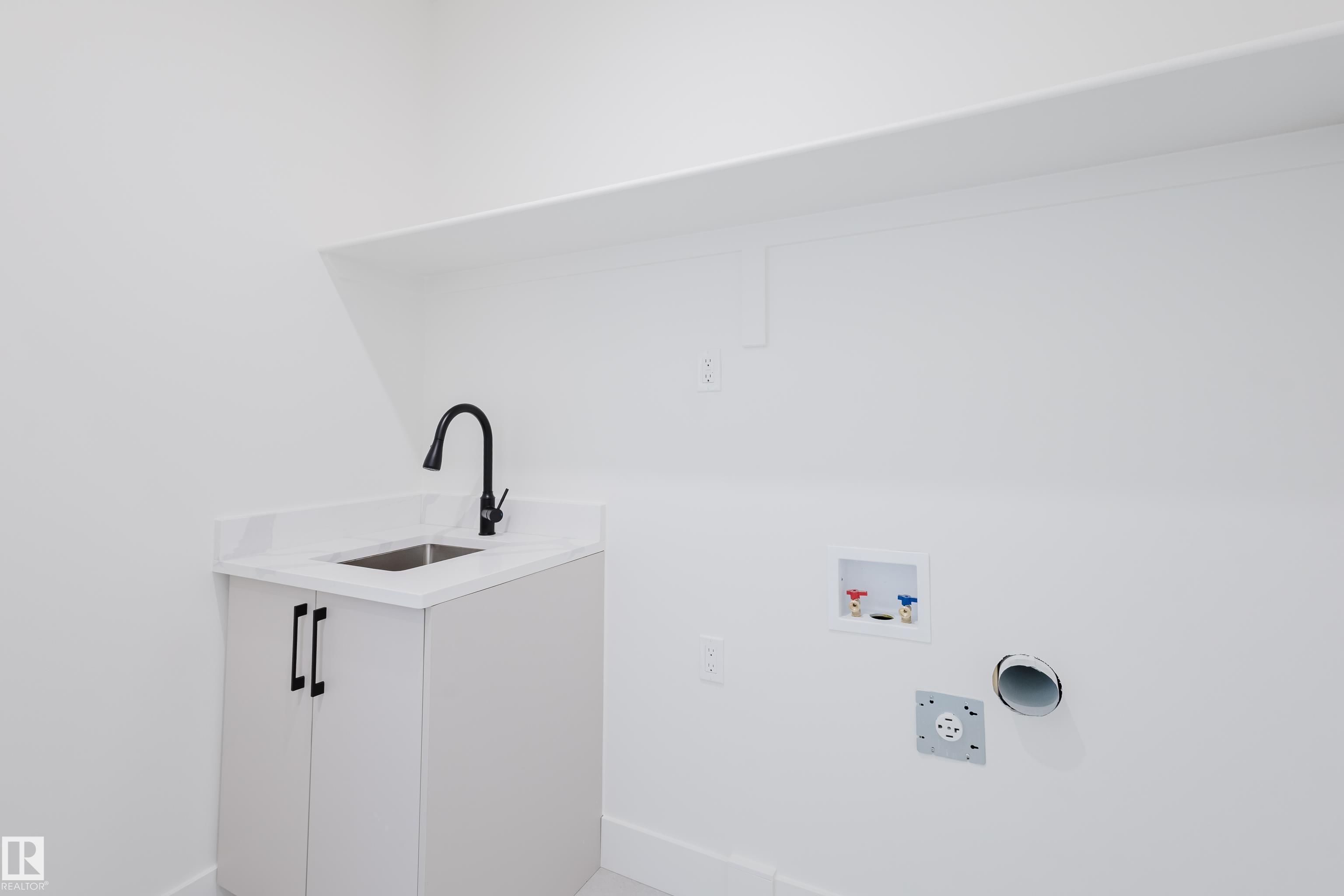 Photo 41 at 329 Bluff Cove, Black Stone, Leduc