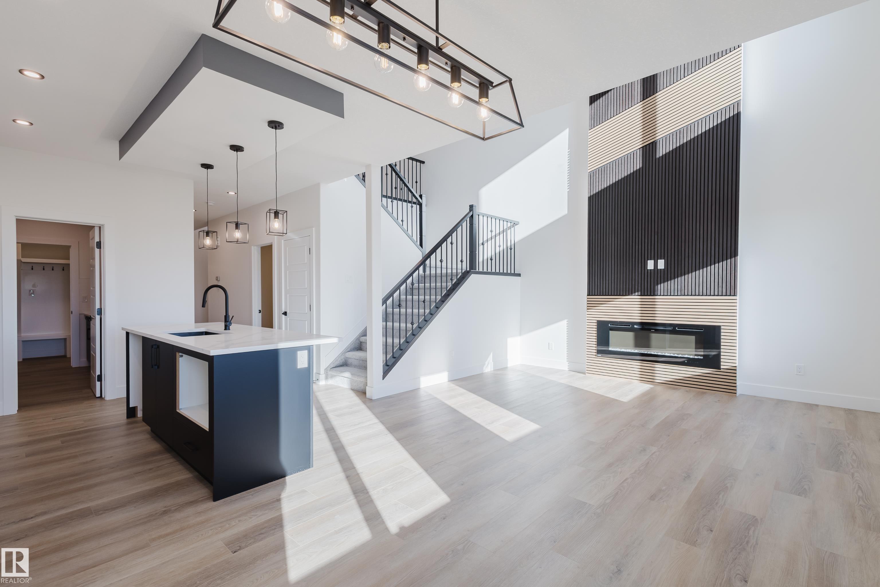 Photo 18 at 327 Bluff Cove, Black Stone, Leduc