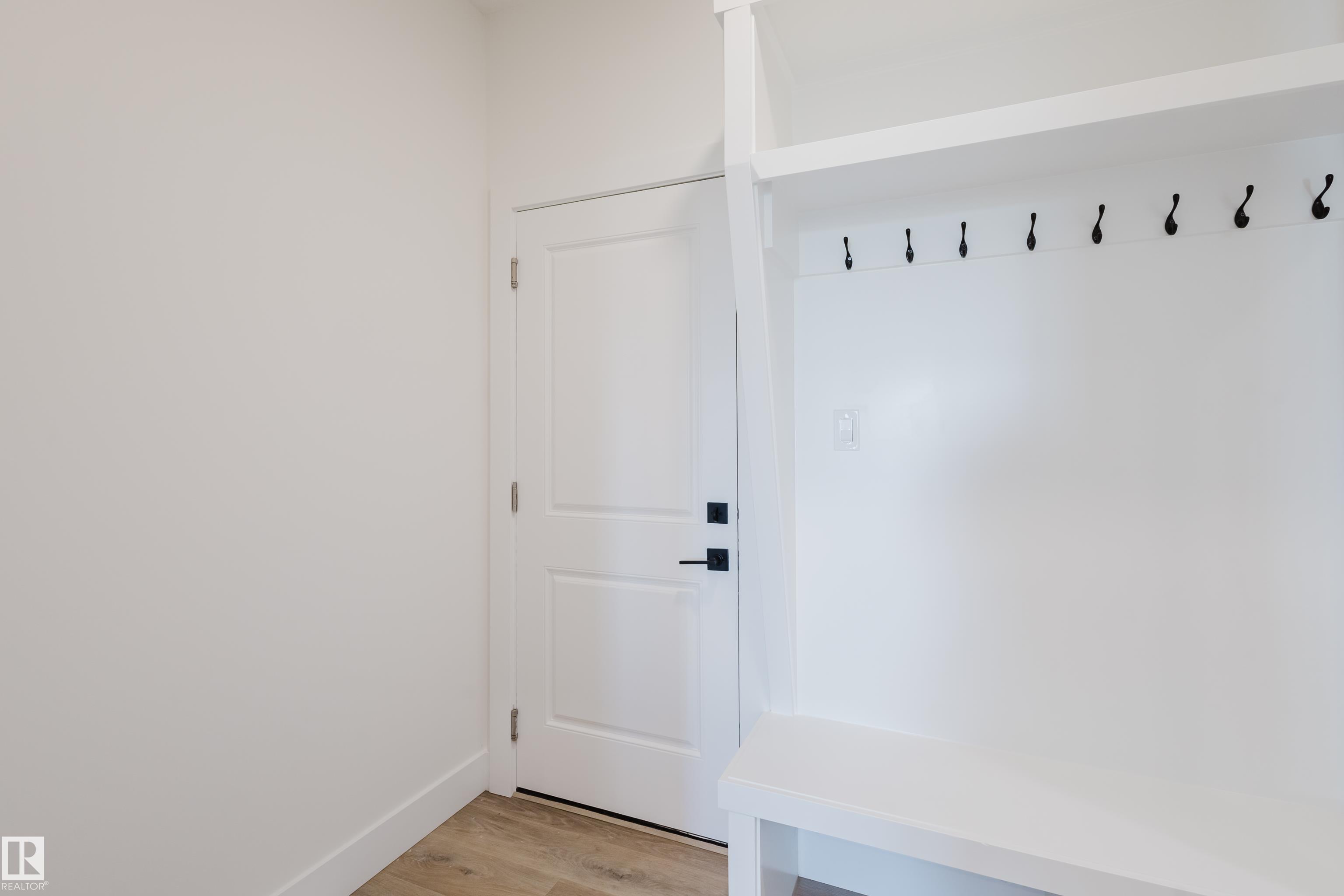 Photo 6 at 327 Bluff Cove, Black Stone, Leduc