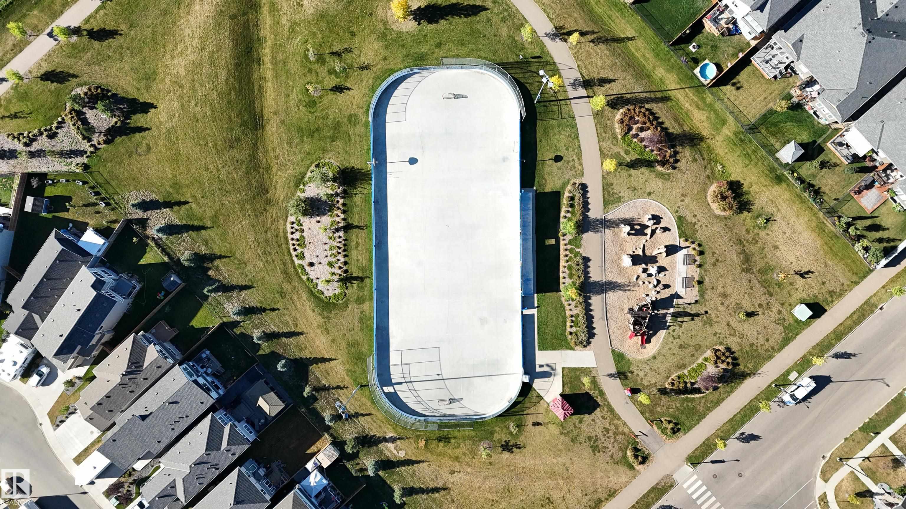 Photo 52 at 327 Bluff Cove, Black Stone, Leduc