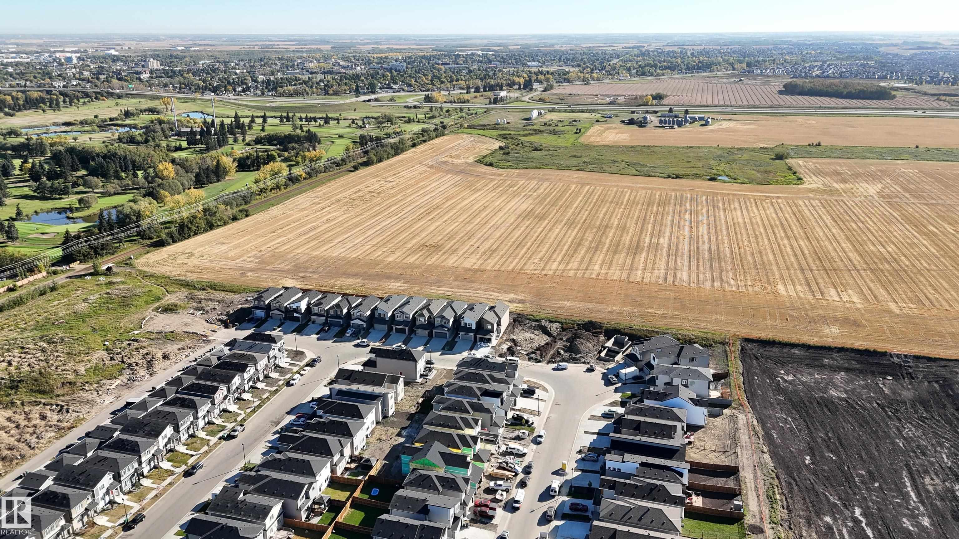 Photo 59 at 327 Bluff Cove, Black Stone, Leduc