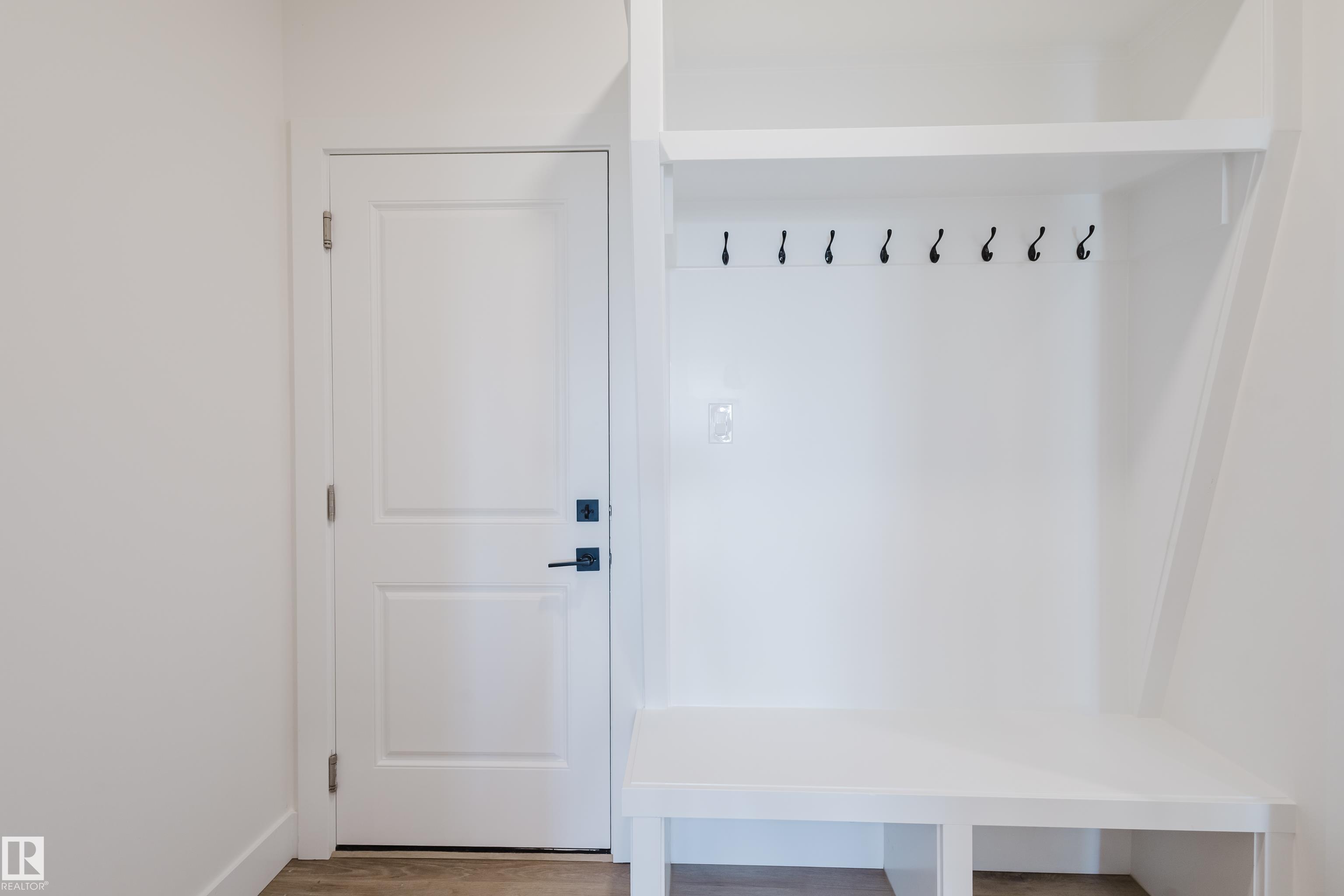 Photo 7 at 327 Bluff Cove, Black Stone, Leduc