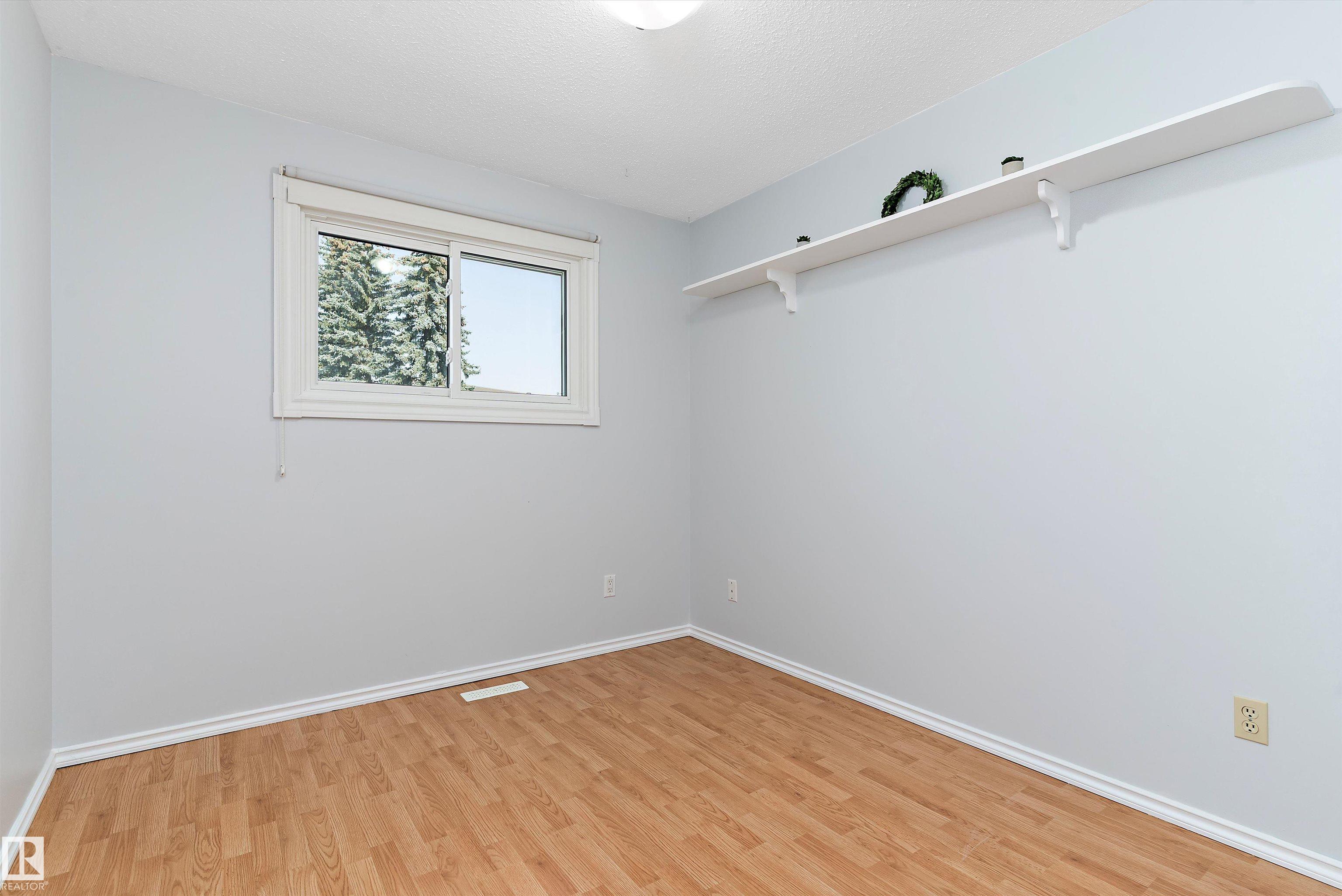 Photo 24 at 114 Brookwood Drive, Brookwood, Spruce Grove