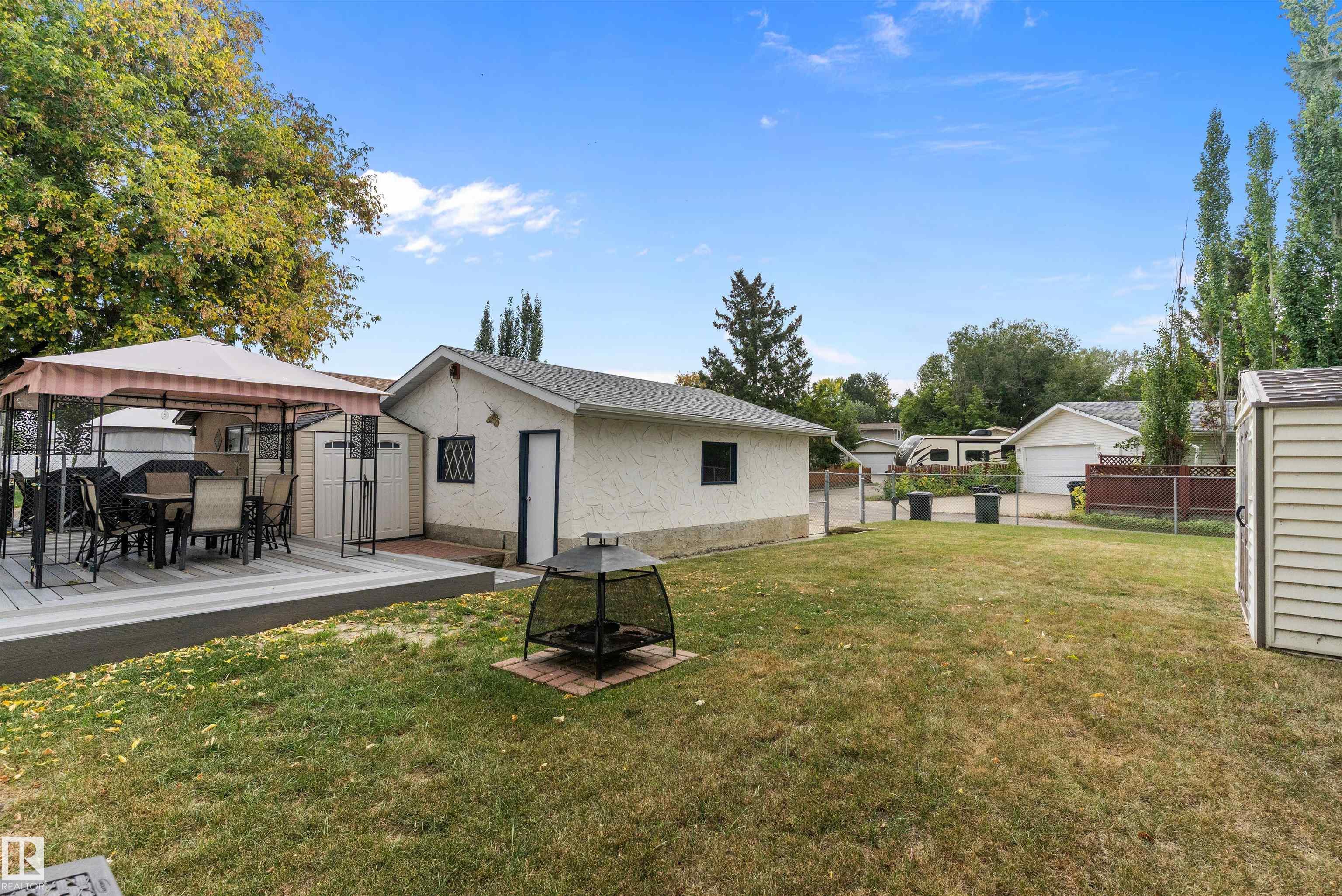 Photo 43 at 114 Brookwood Drive, Brookwood, Spruce Grove