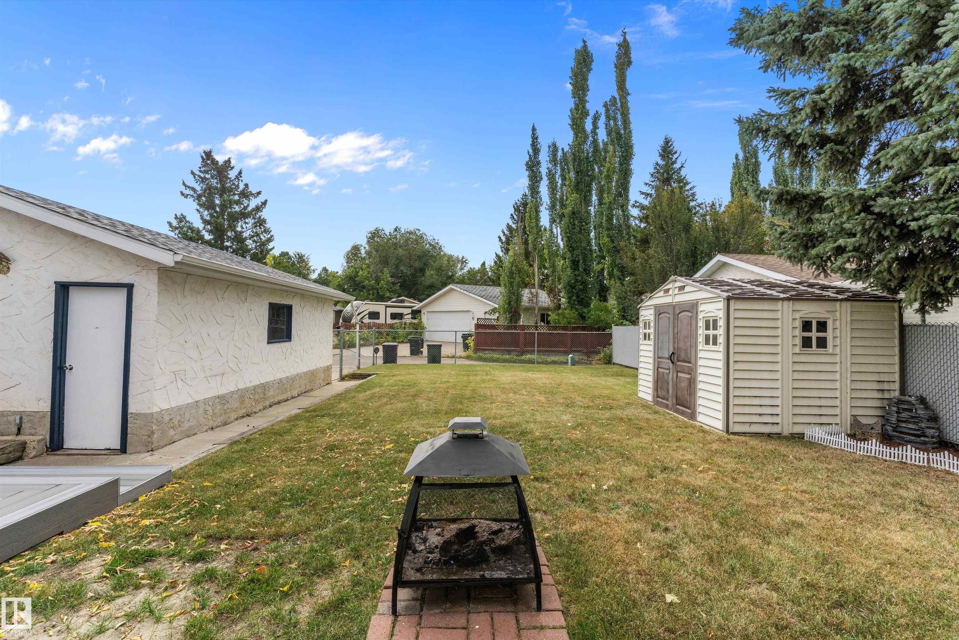 Photo 44 at 114 Brookwood Drive, Brookwood, Spruce Grove