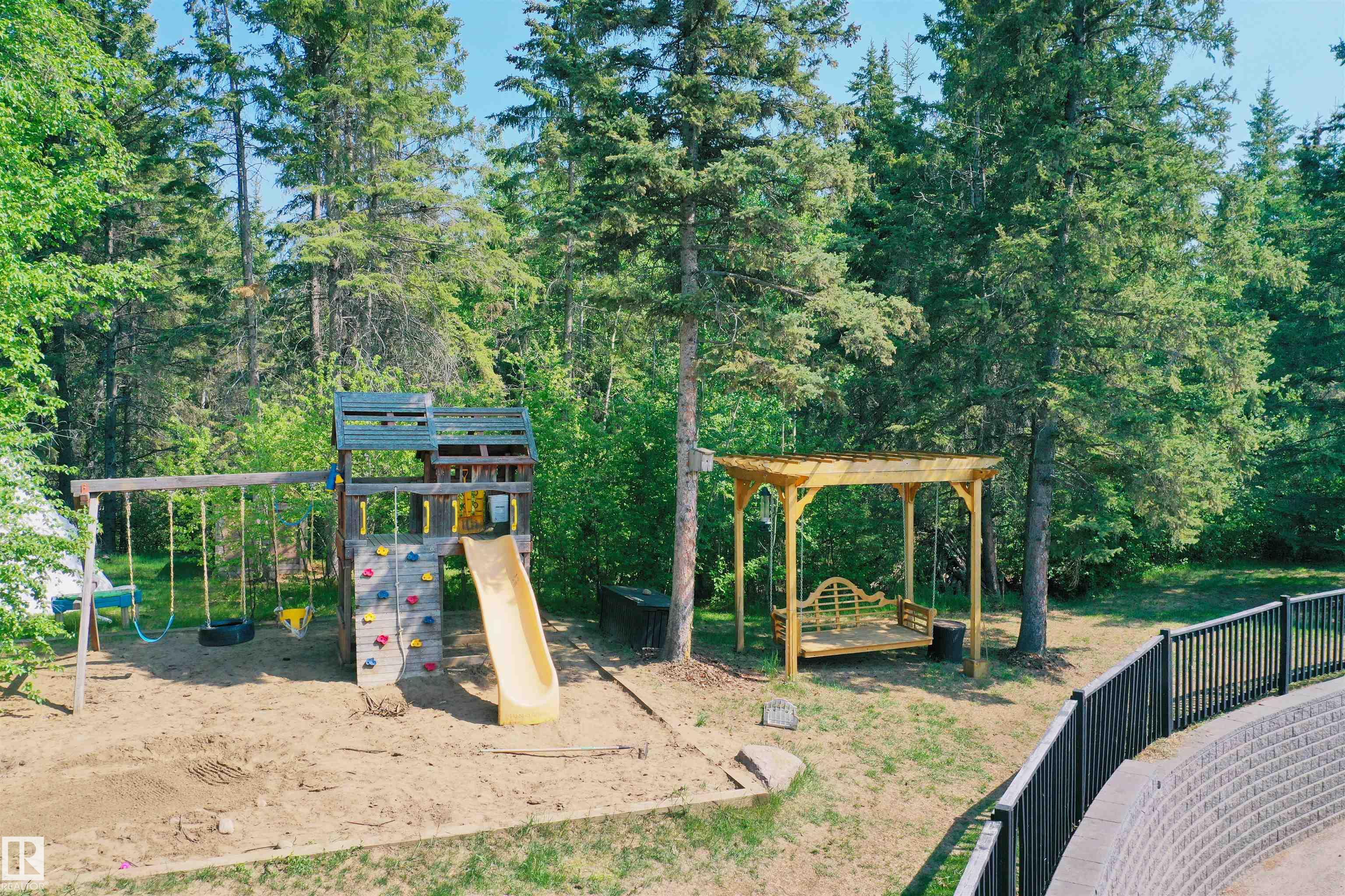 Photo 66 at 26321 Hghway 627, Sprucehill Park, Rural Parkland County
