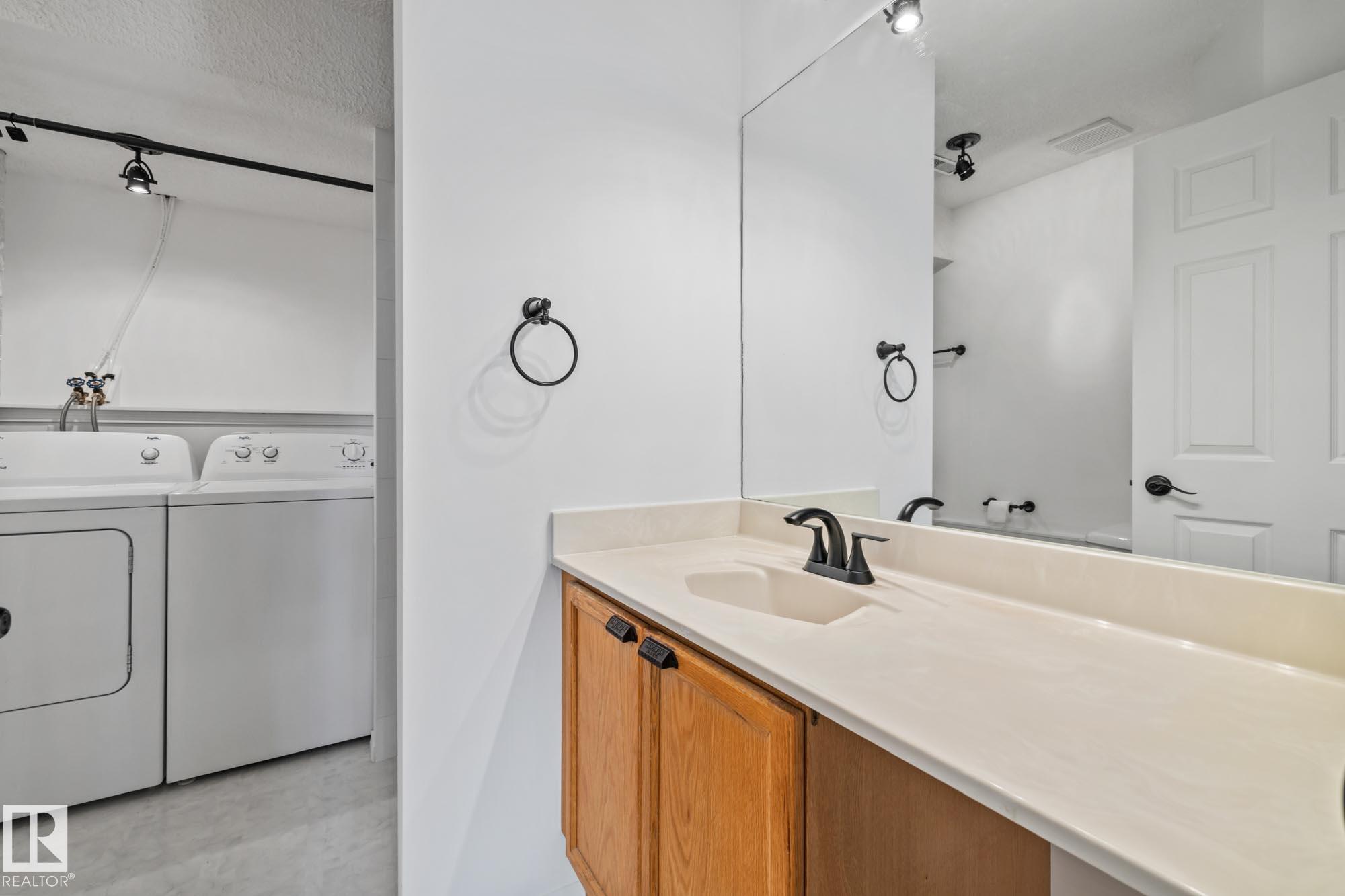 Photo 23 at 4 - 15 Poirier Avenue, Pineview, St. Albert