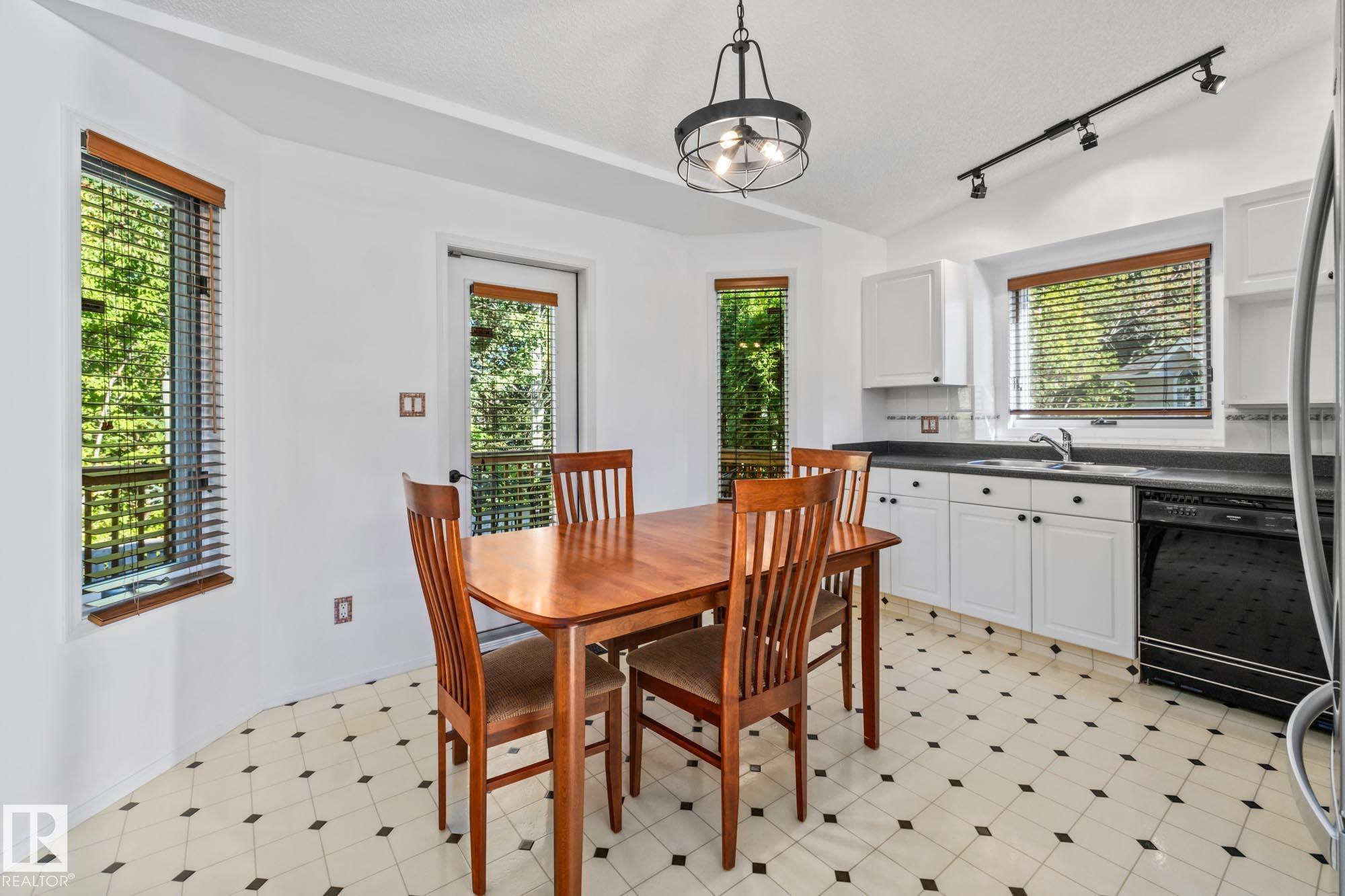 Photo 8 at 4 - 15 Poirier Avenue, Pineview, St. Albert