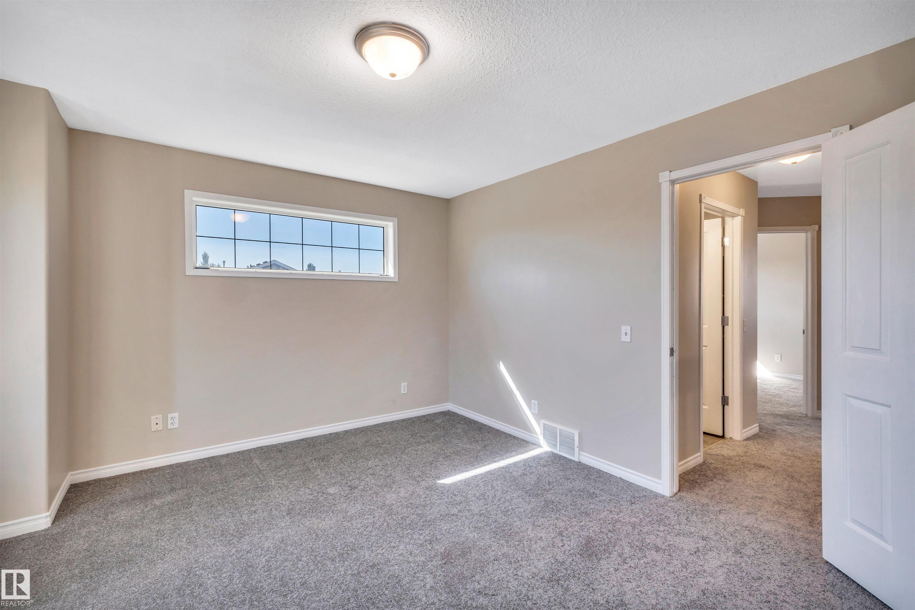 Photo 23 at 163 Bridgeport Boulevard, Bridgeport, Leduc