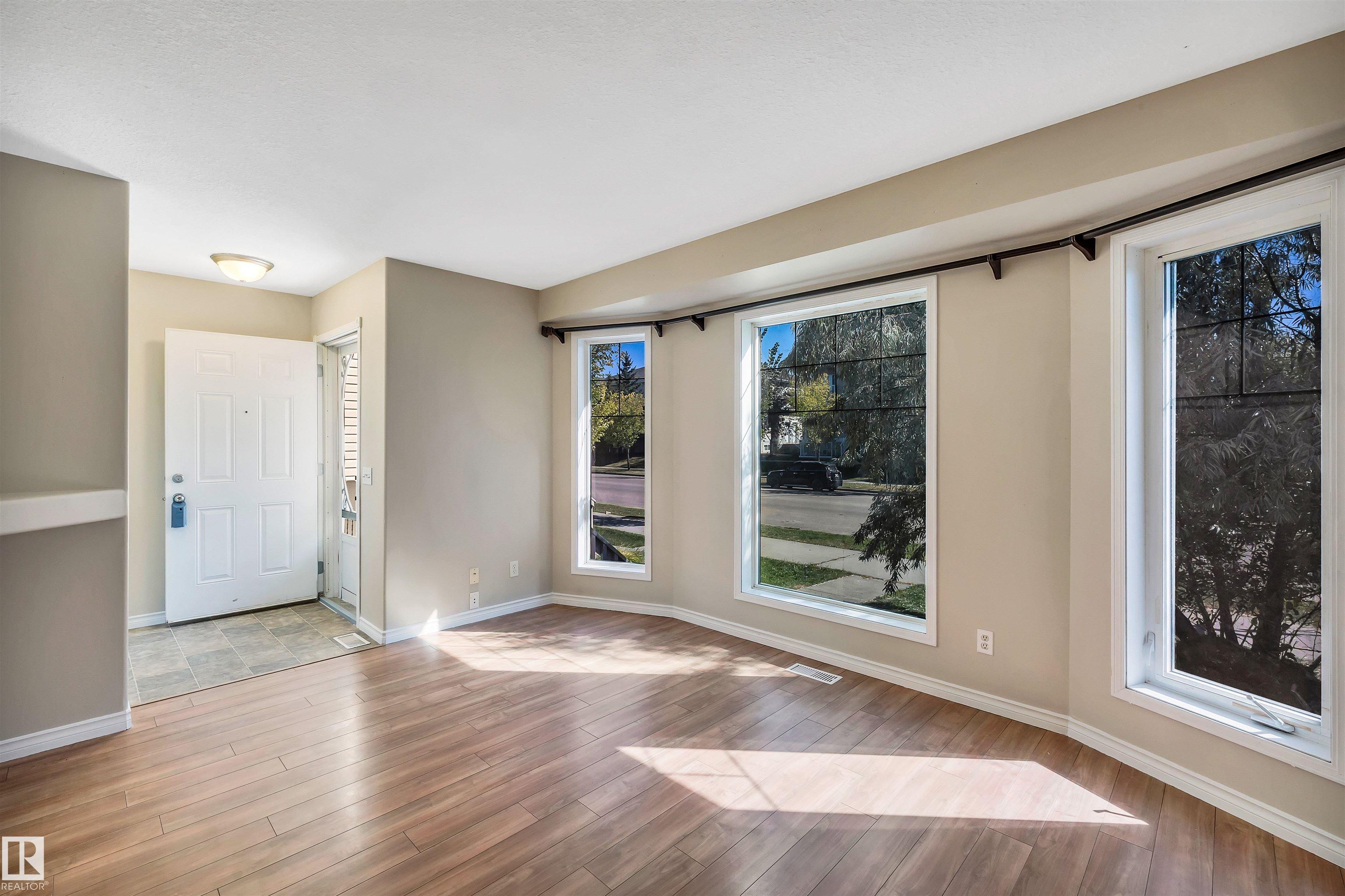 Photo 5 at 163 Bridgeport Boulevard, Bridgeport, Leduc