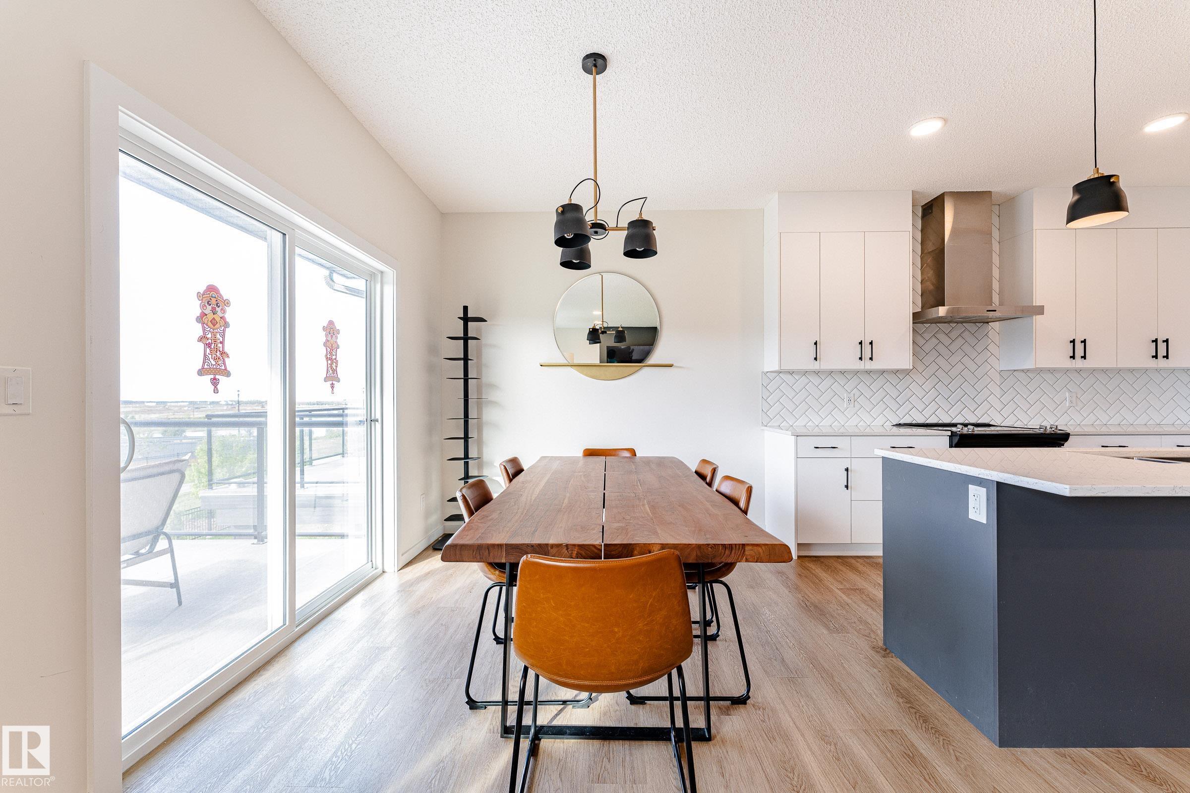 Photo 12 at 2684 Donaghey Crescent SW, Desrochers Area, Edmonton