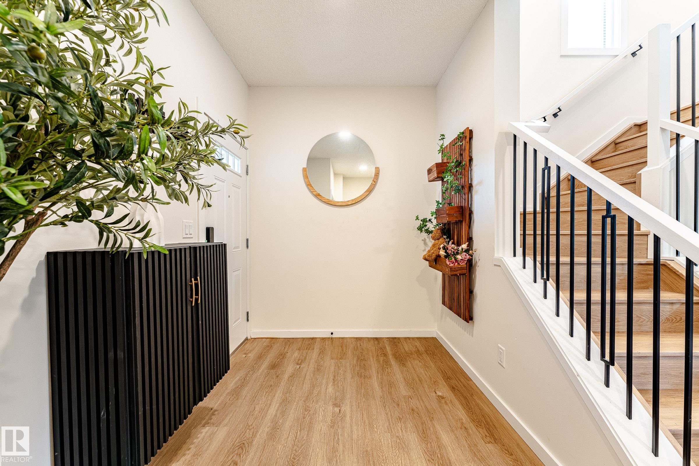 Photo 6 at 2684 Donaghey Crescent SW, Desrochers Area, Edmonton