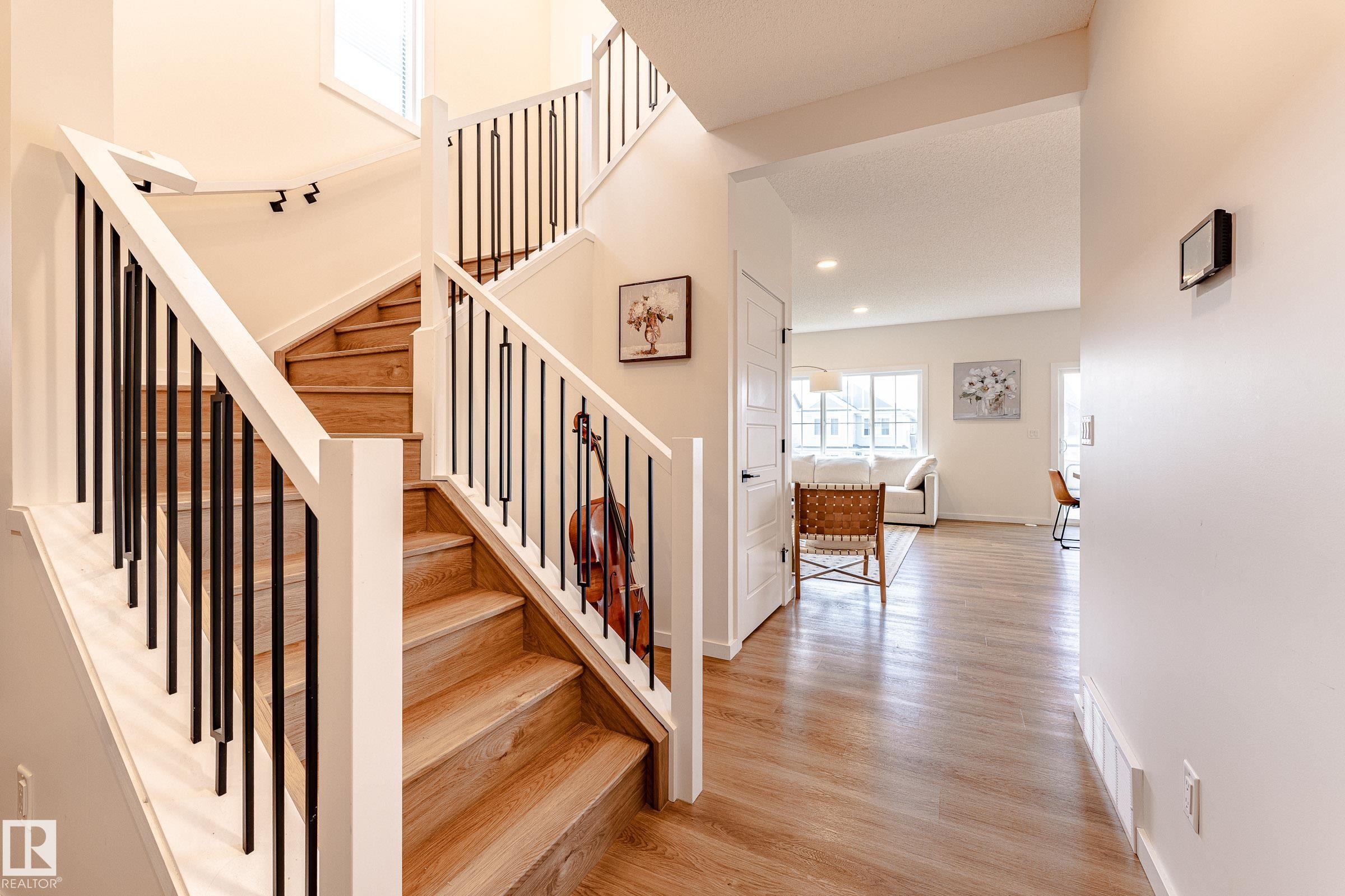 Photo 8 at 2684 Donaghey Crescent SW, Desrochers Area, Edmonton