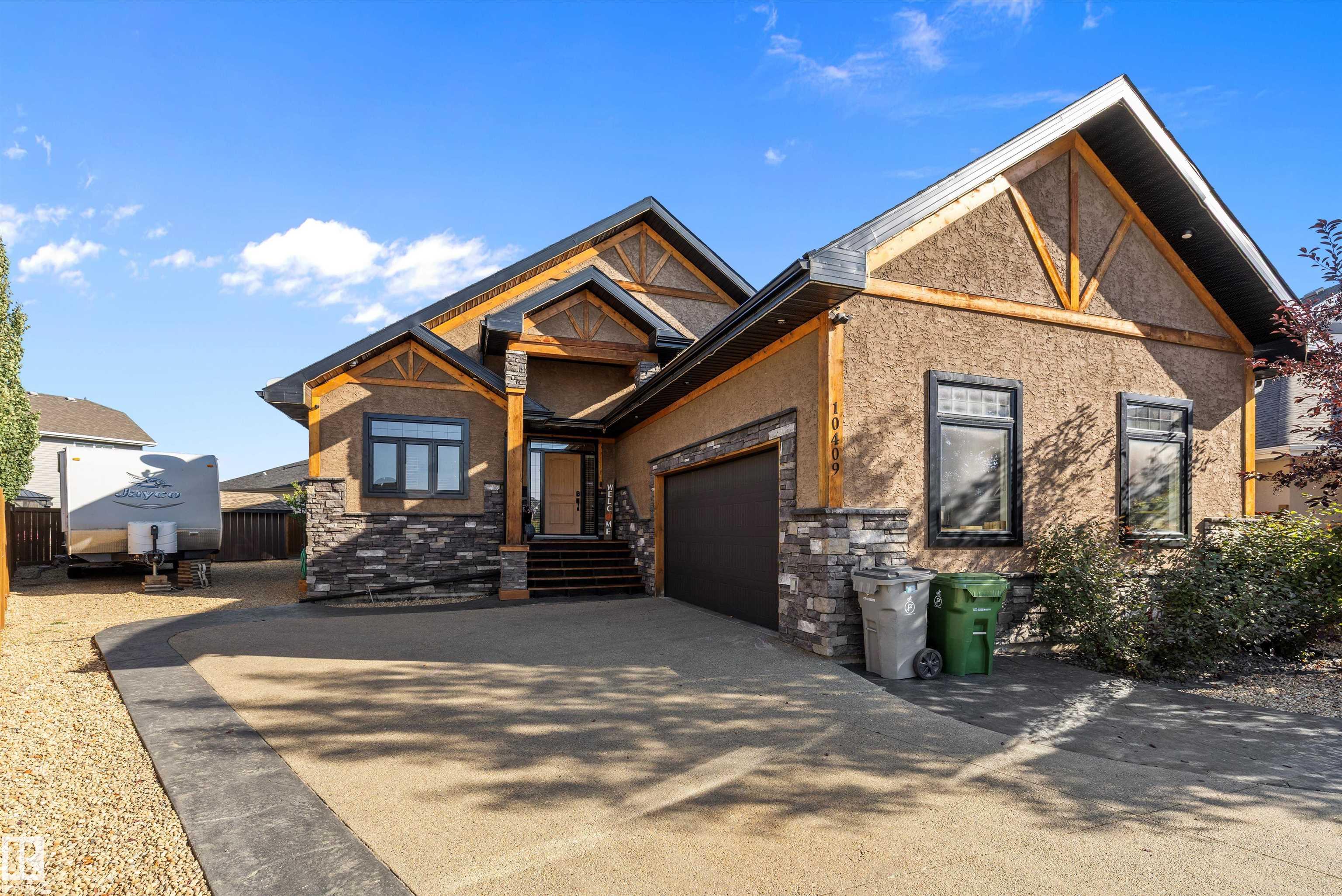 Photo 2 at 10409 98 Street, Morinville